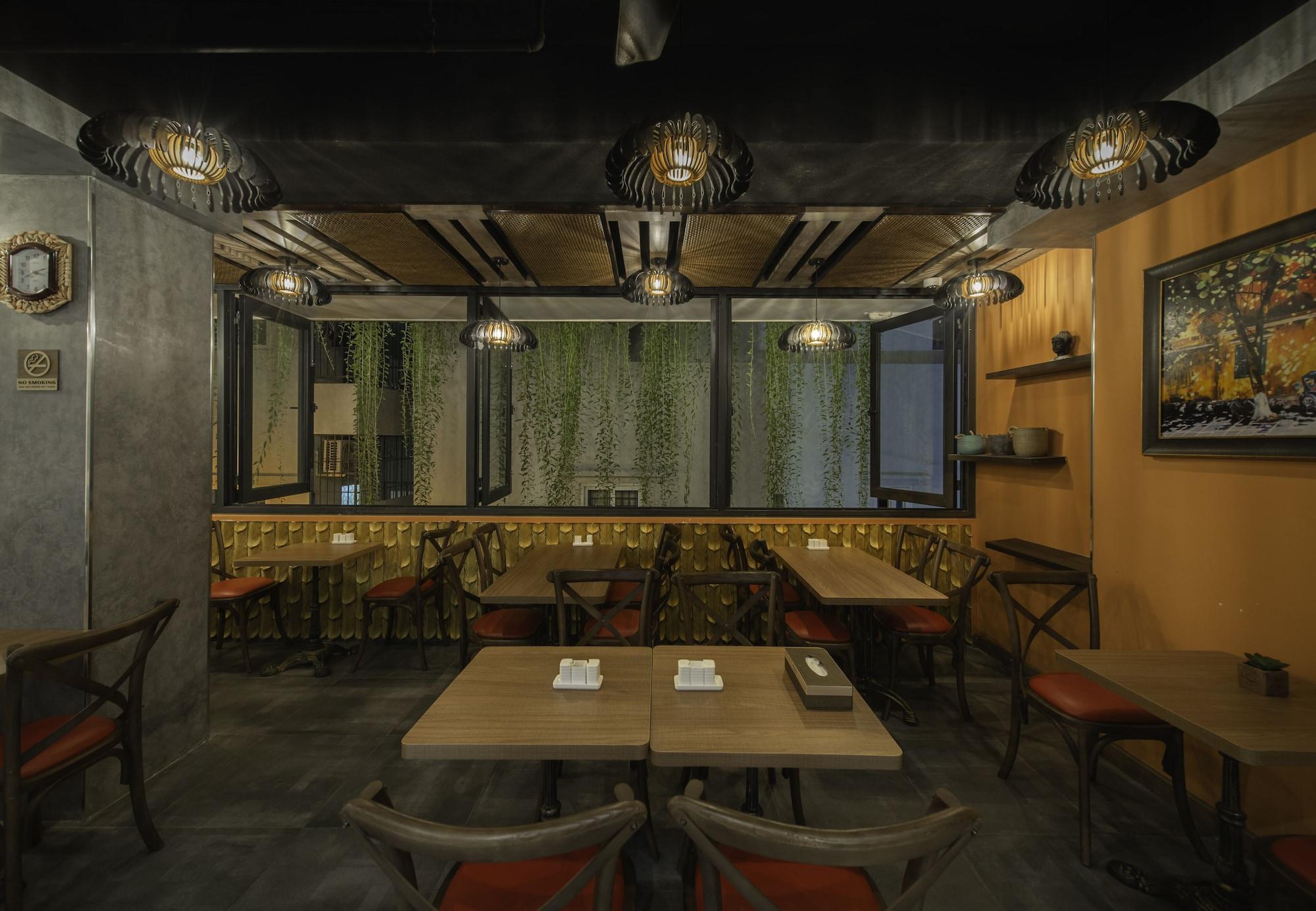 Aaron Boutique Hotel