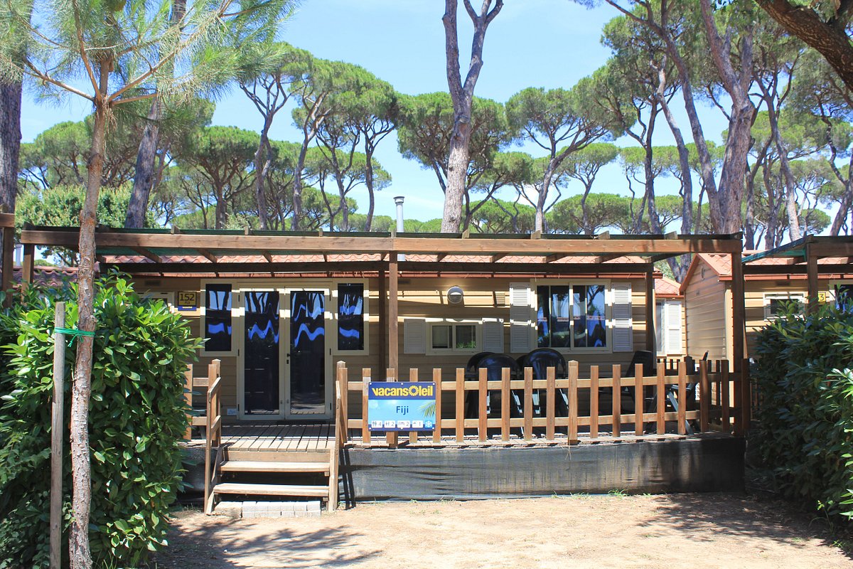 hu Park Albatros Village