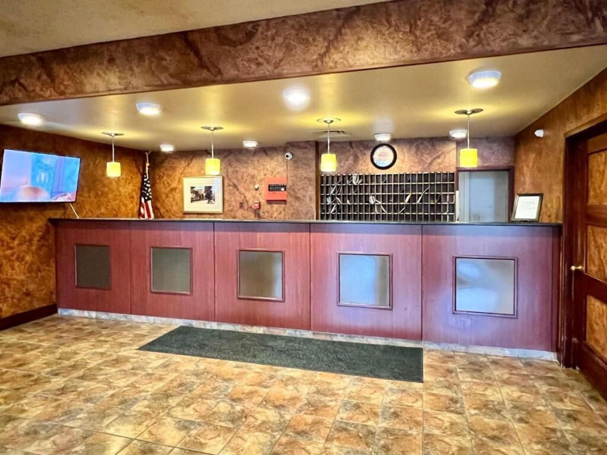 Lenox Hotel And Suites