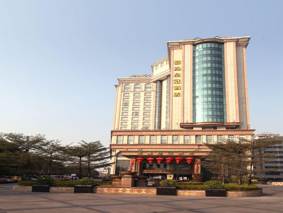 Grand Royal Hotel