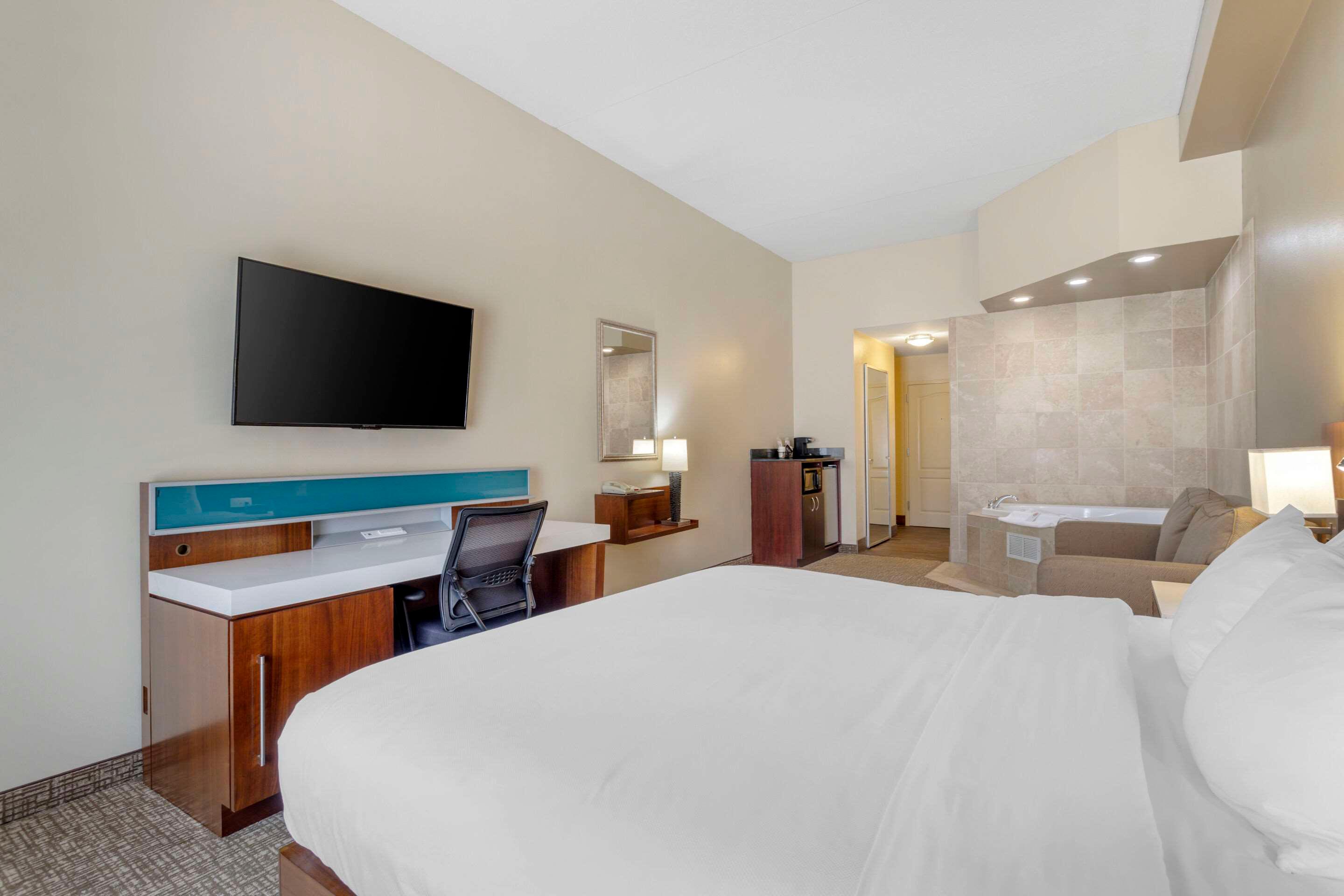Comfort Suites Knoxville East