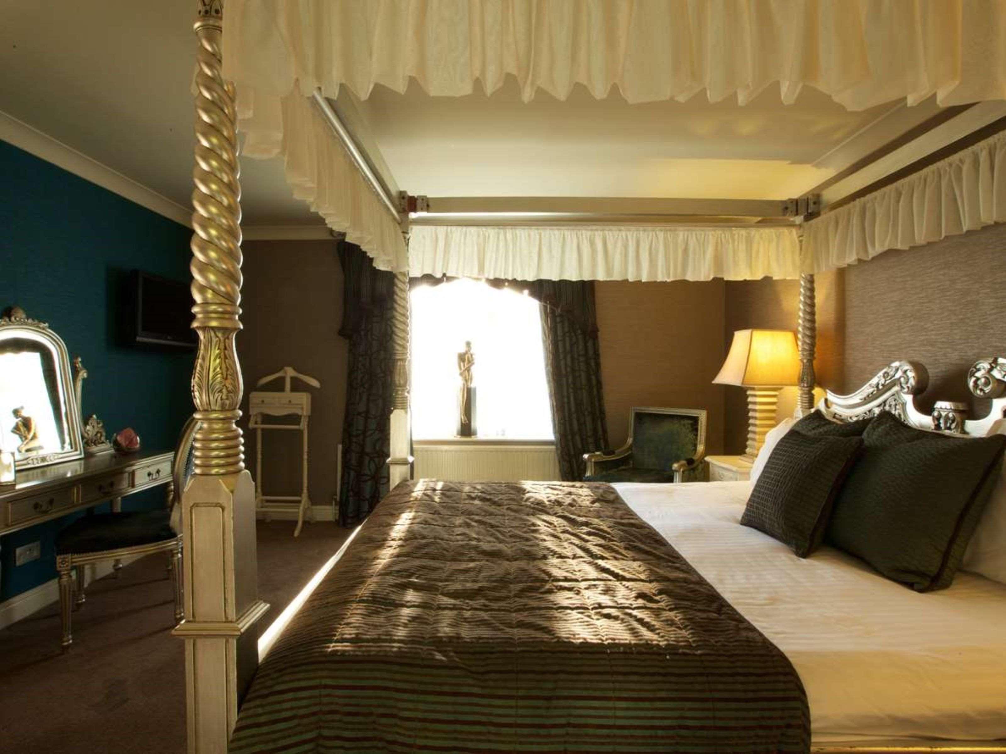 Wrexham Llyndir Hotel by Belvilla