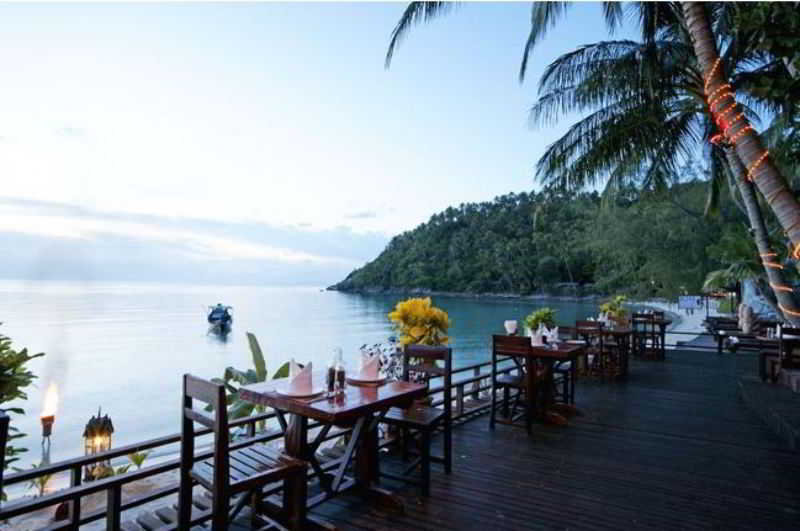 Salad Beach Resort