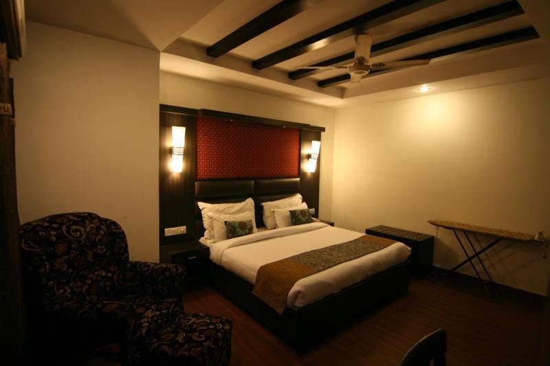 Hotel Sri Nanak Continental