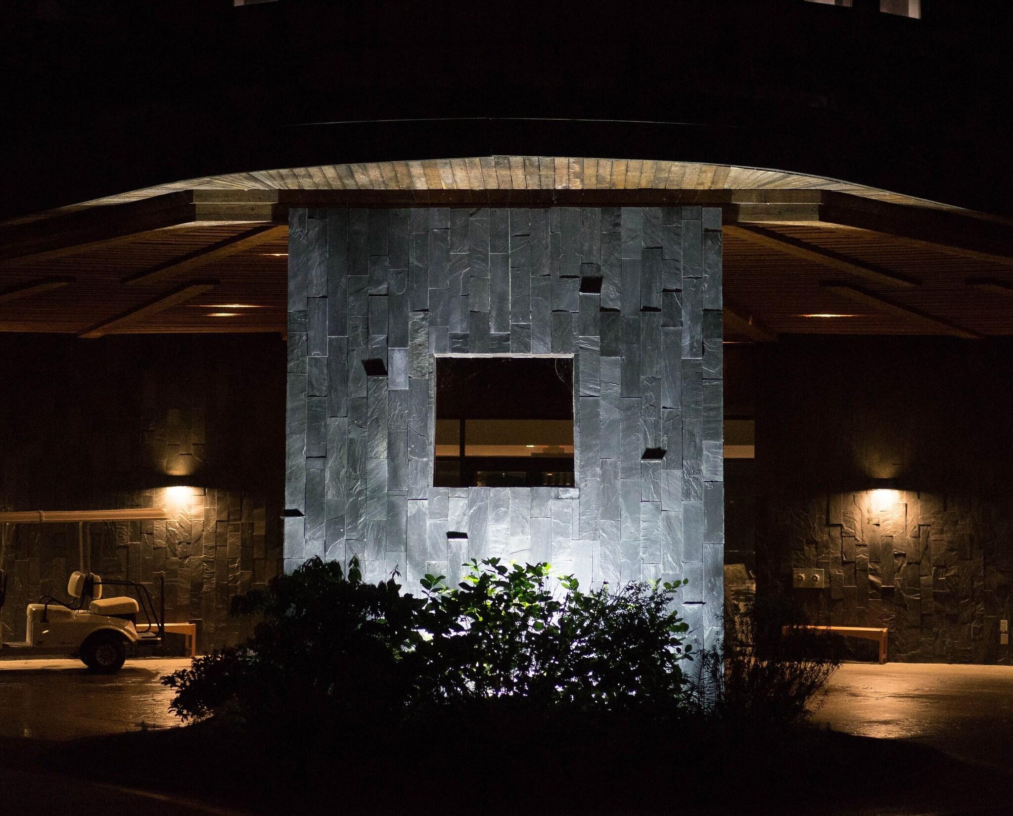 Black Rock Oceanfront Resort & Spa