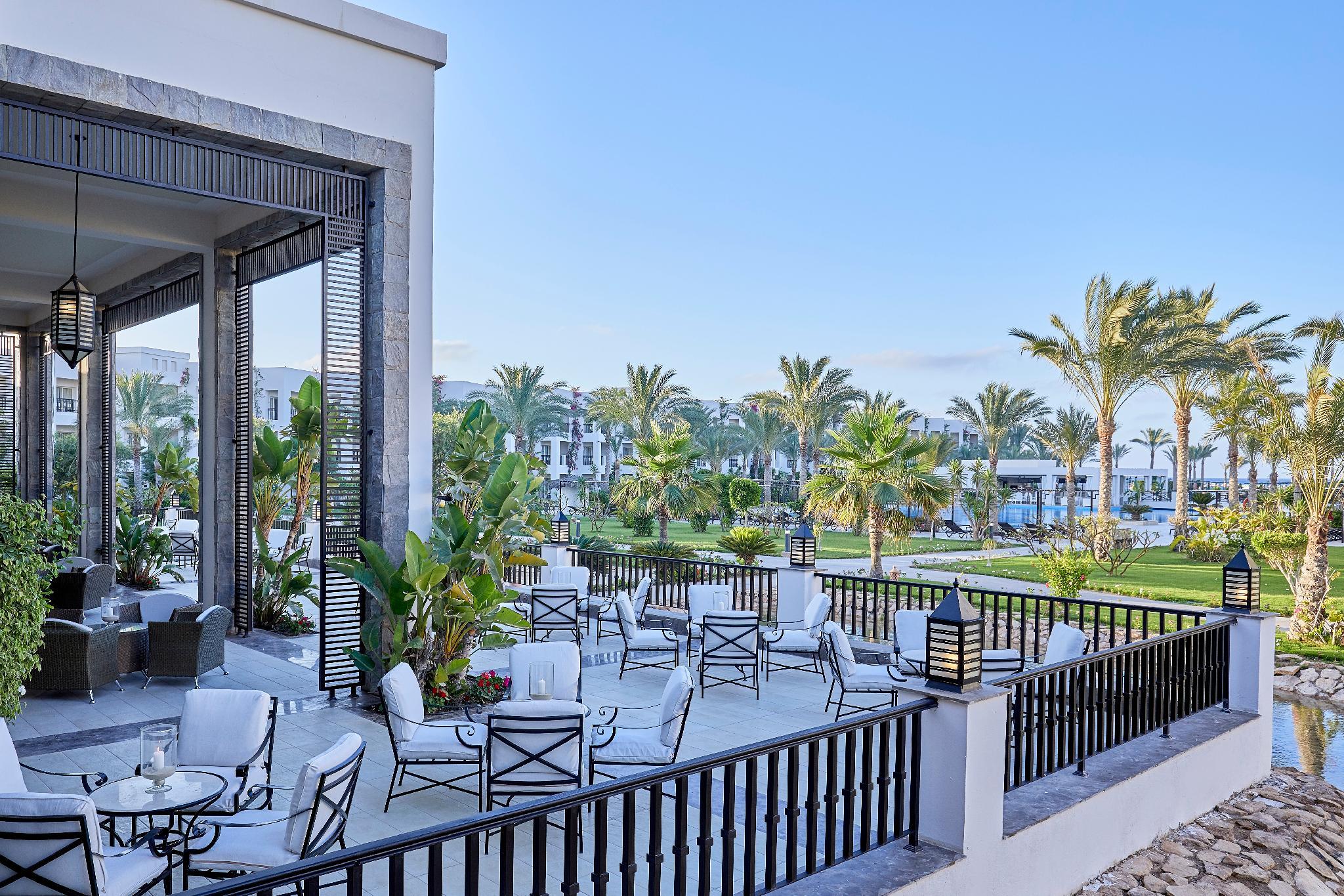 JAZ Elite Crystal Resort