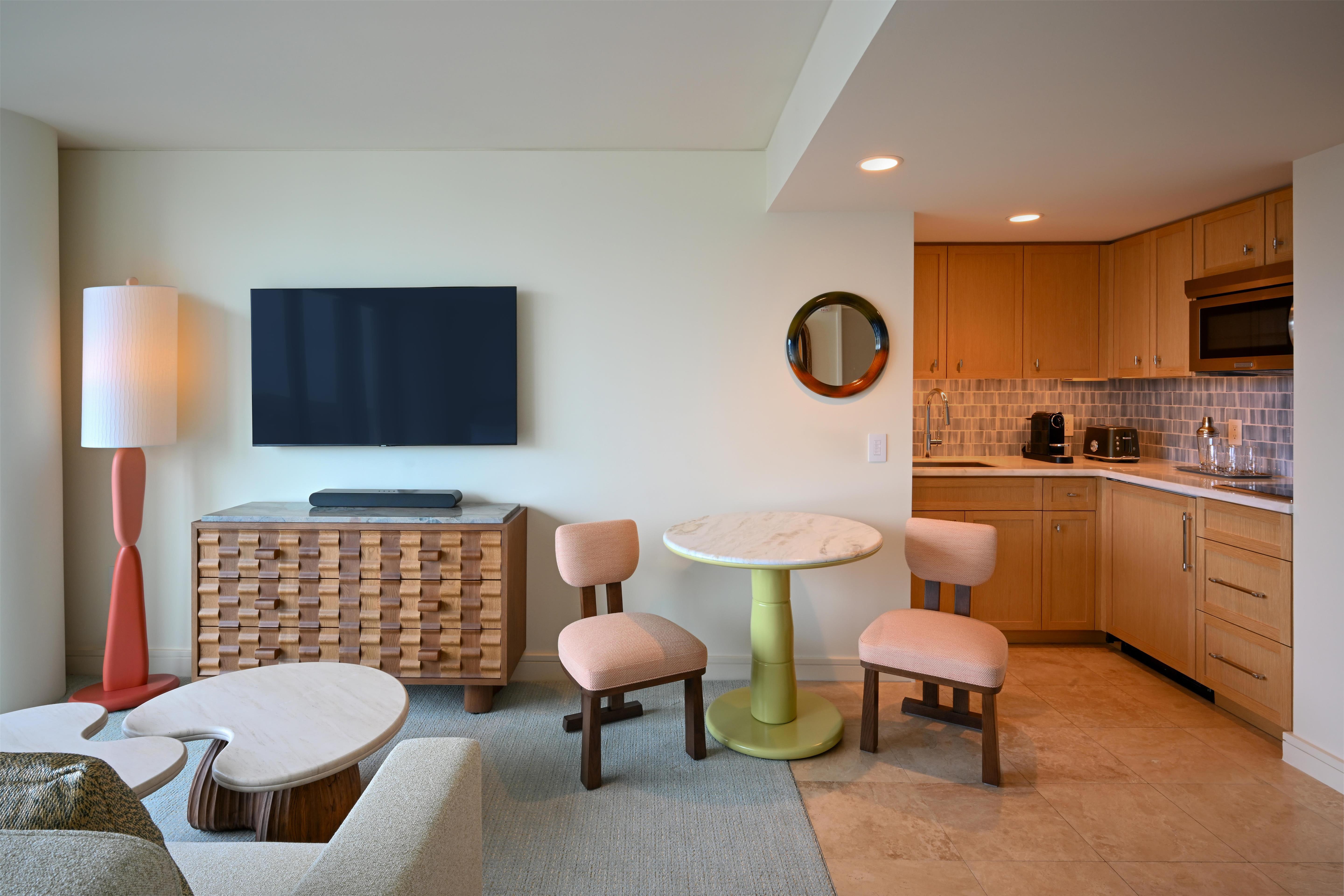 Ka La‘i Waikiki Beach, LXR Hotels & Resorts