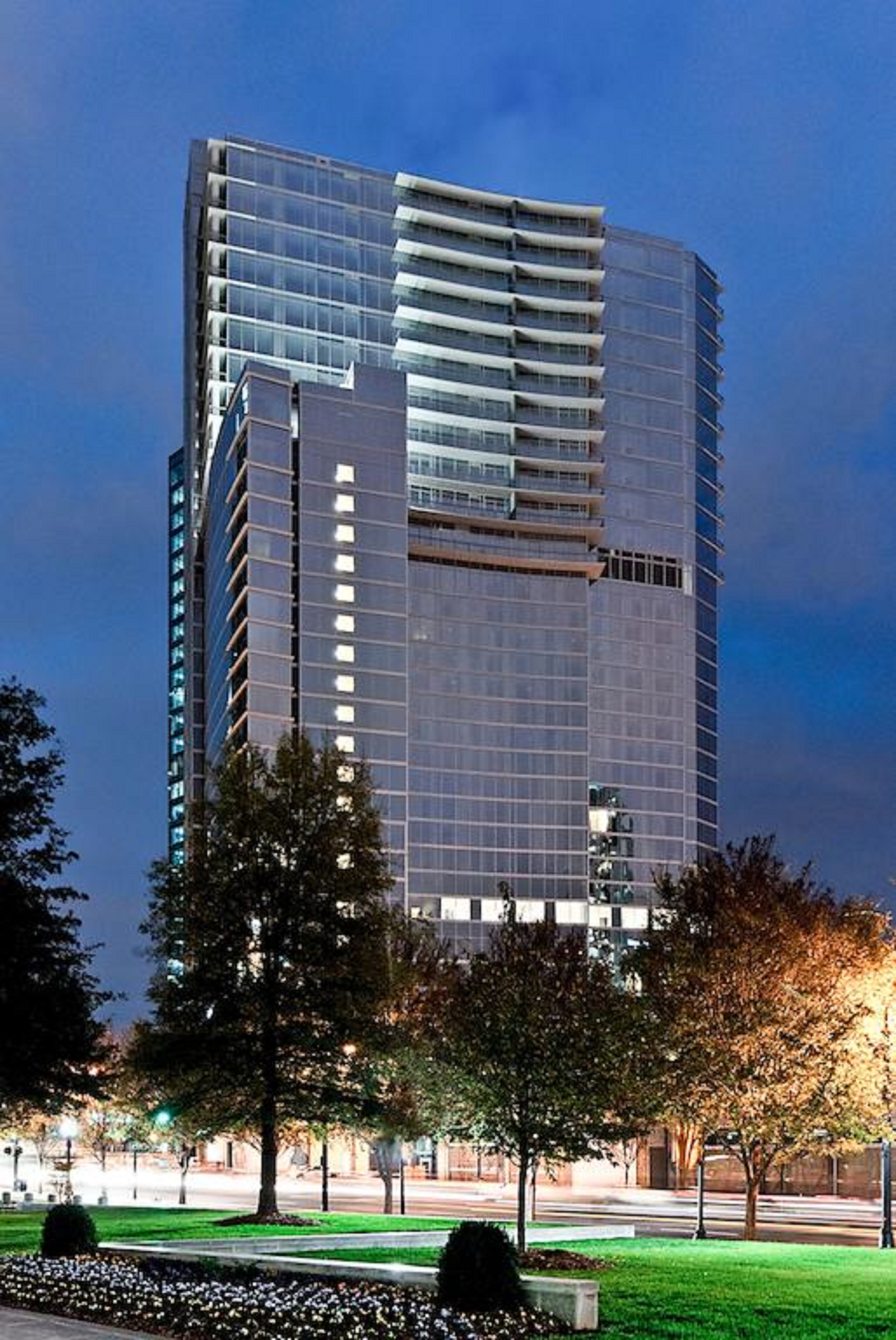 Loews Atlanta Hotel by null