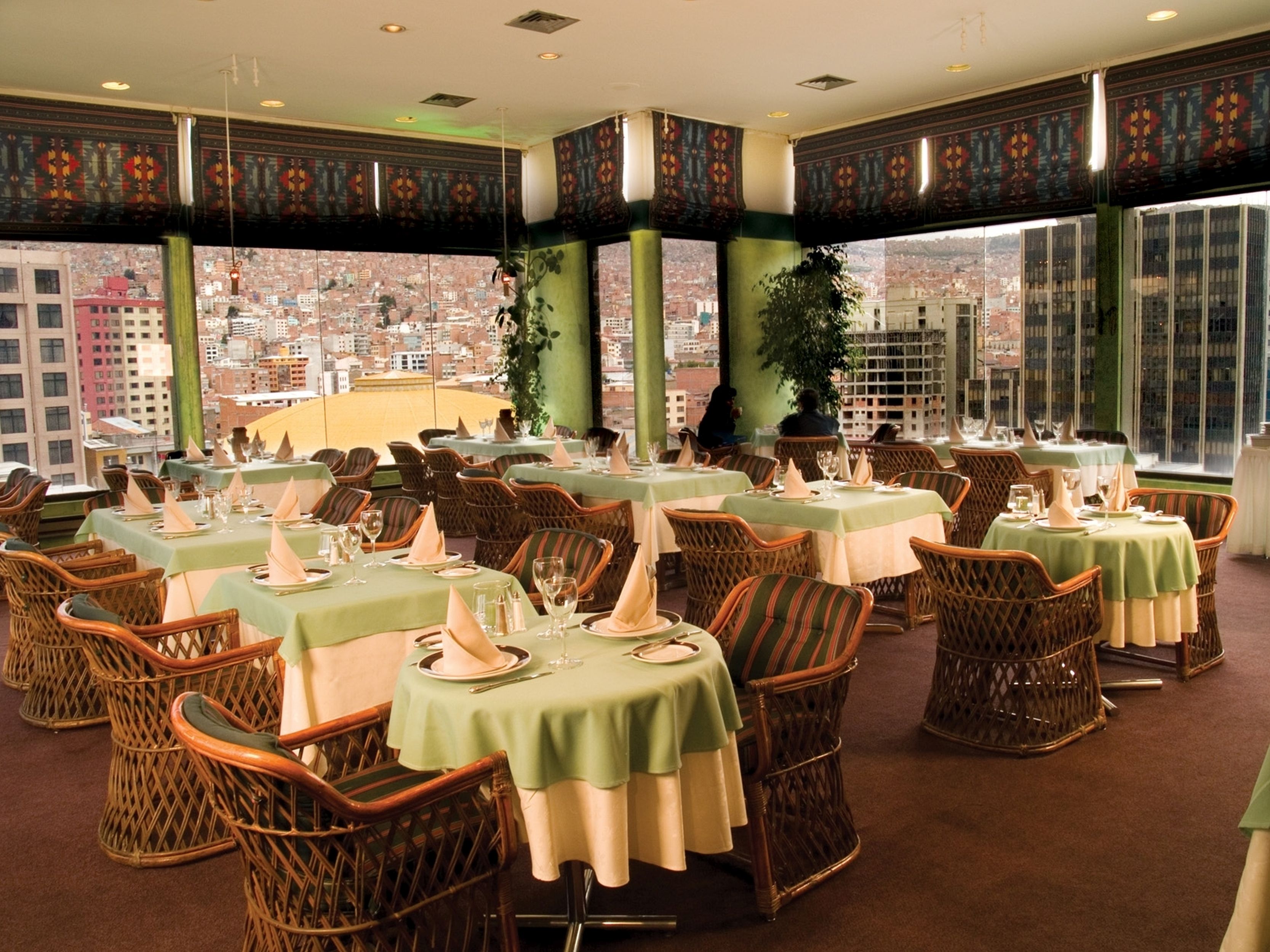 Real Plaza Hotel & Convention Center by null