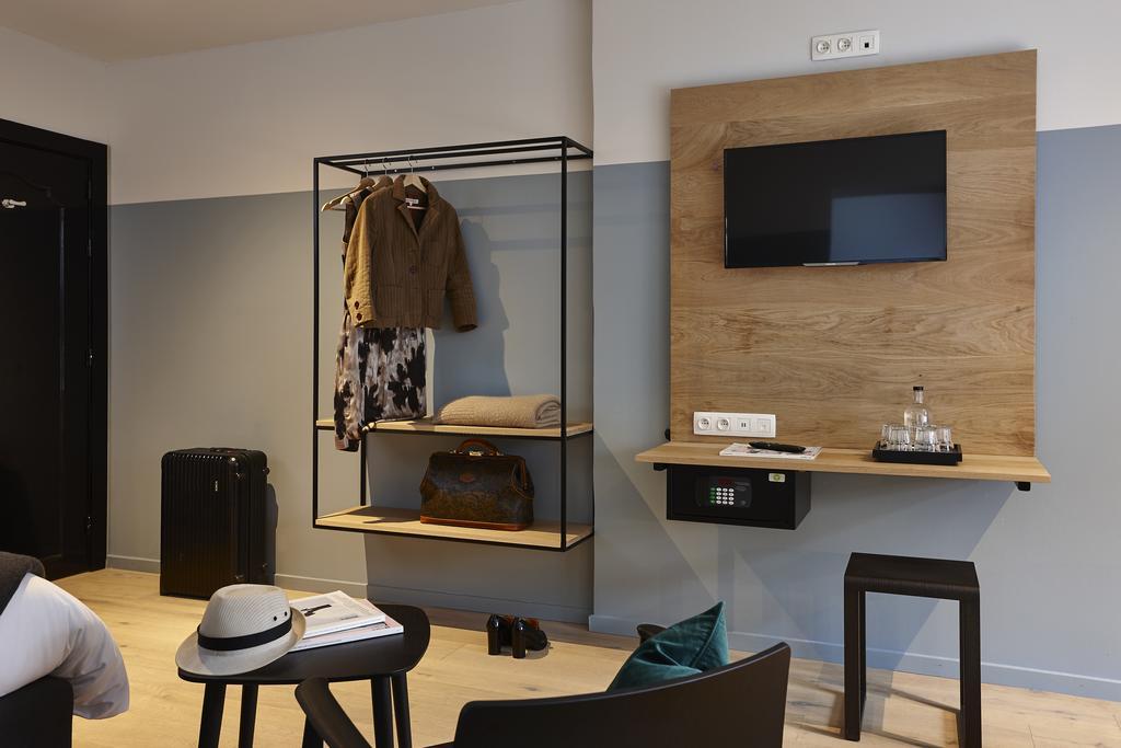 Hotel Monsieur Ernest by null