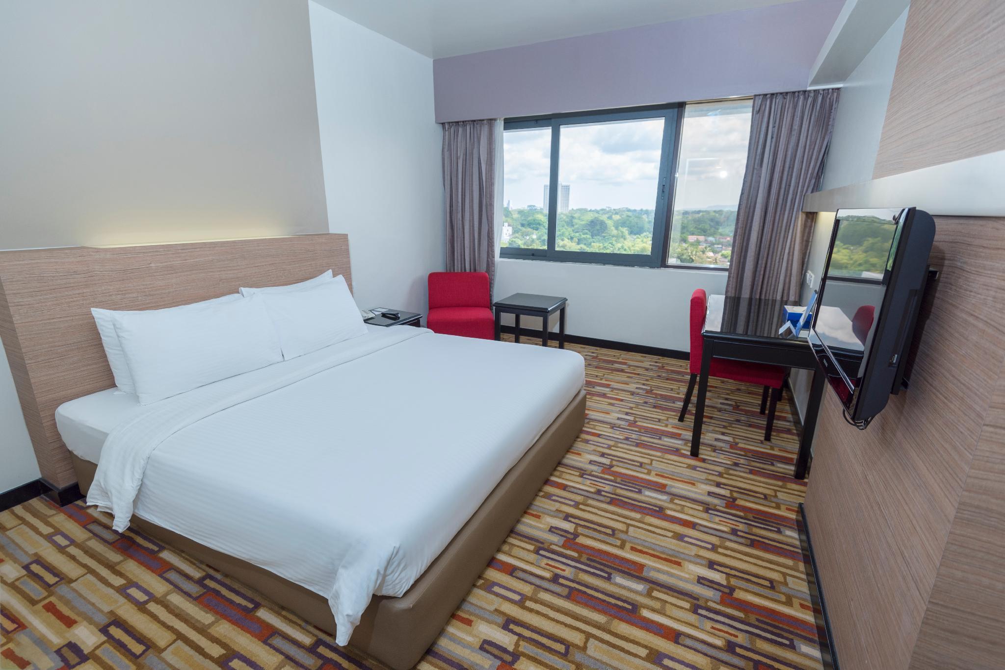 Harbour View Hotel 
