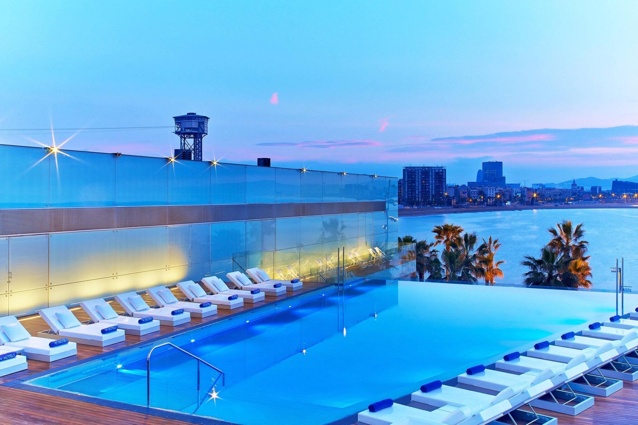 W Barcelona by null