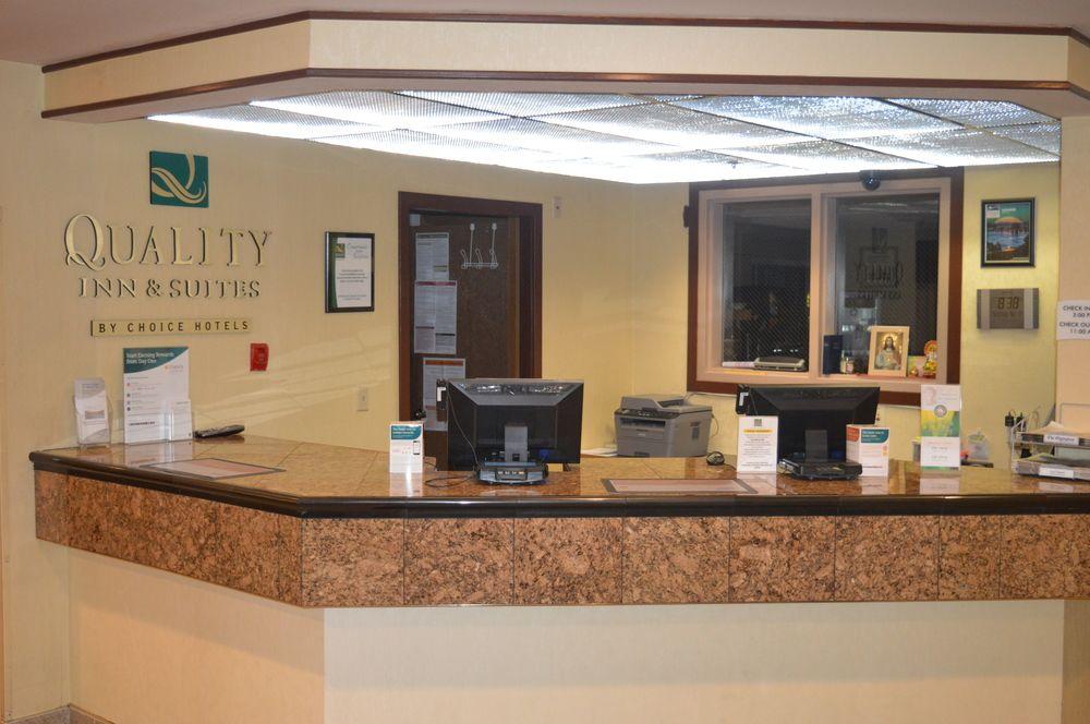 Quality Inn & Suites Lacey I-5