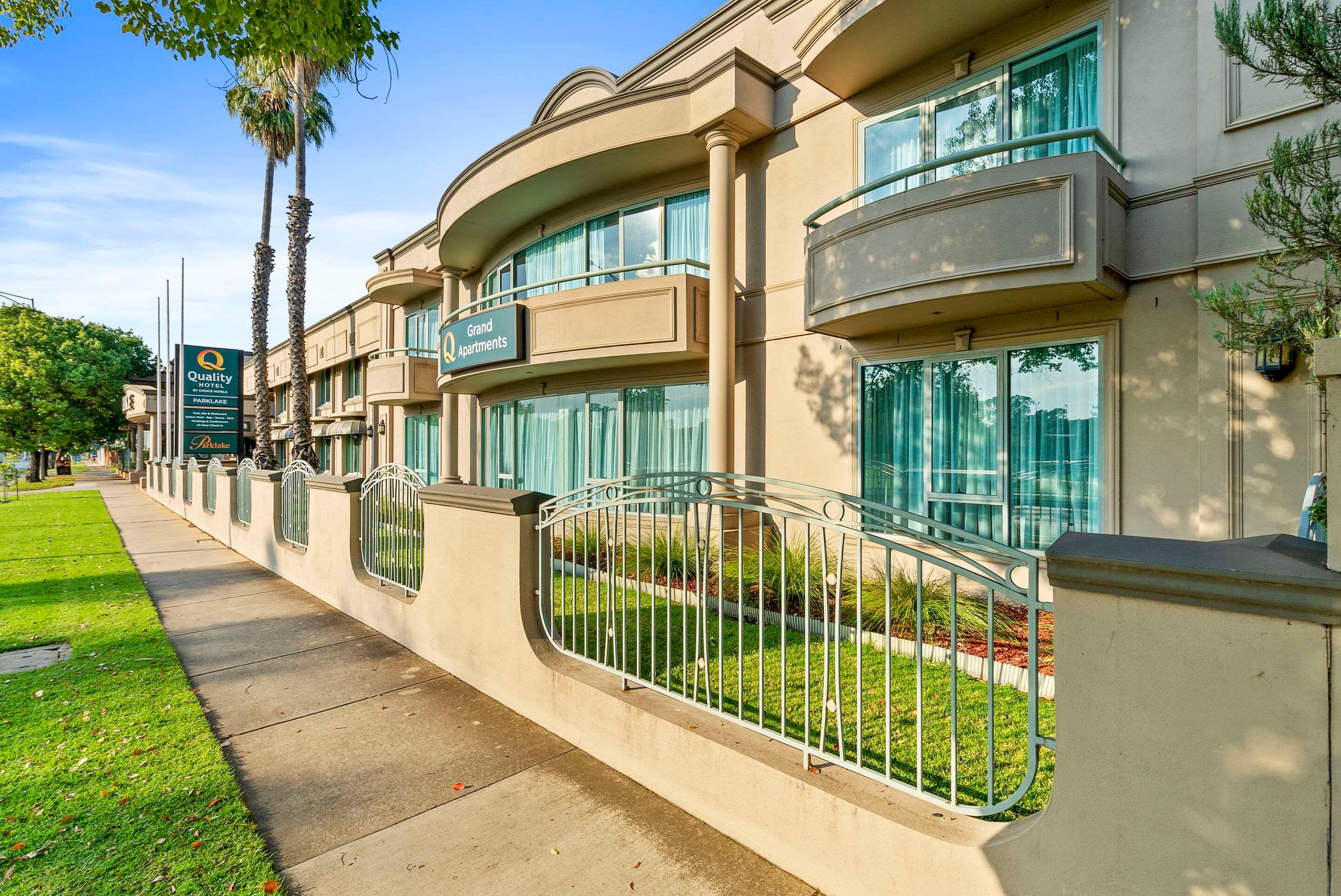 Quality Hotel Parklake Shepparton by null