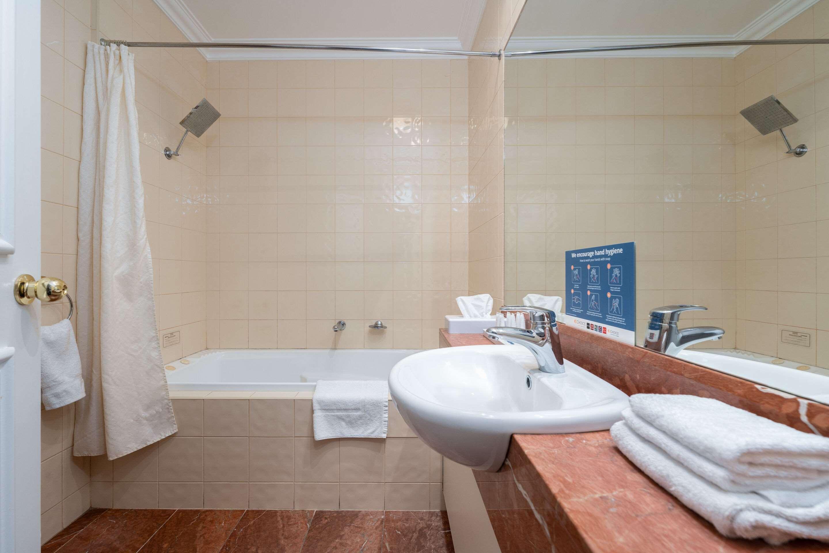 Quality Hotel Parklake Shepparton by null