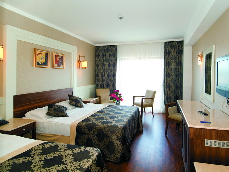 Alba Queen Hotel