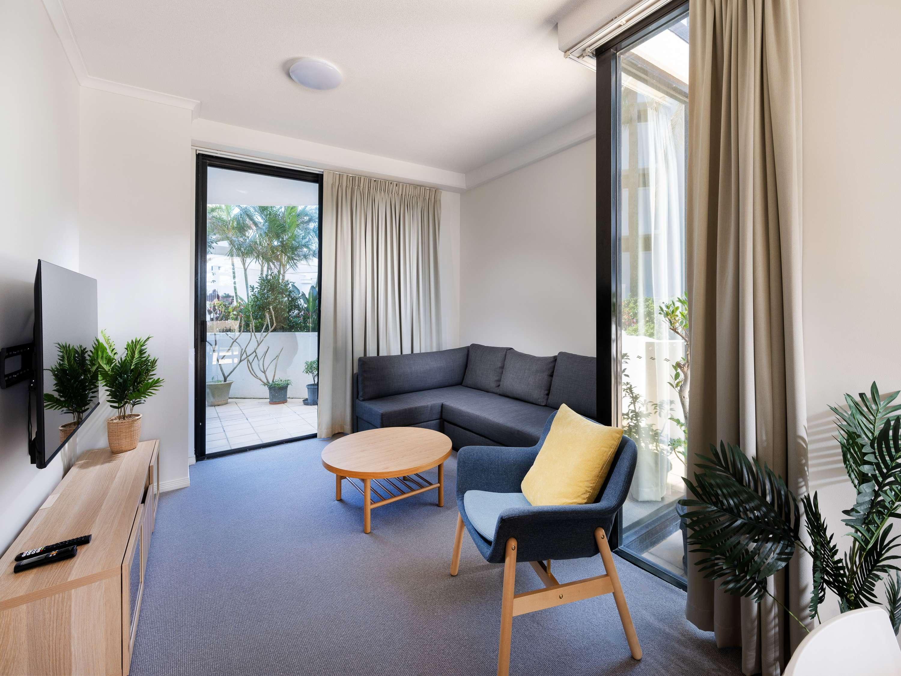 Mantra Coolangatta Beach Hotel