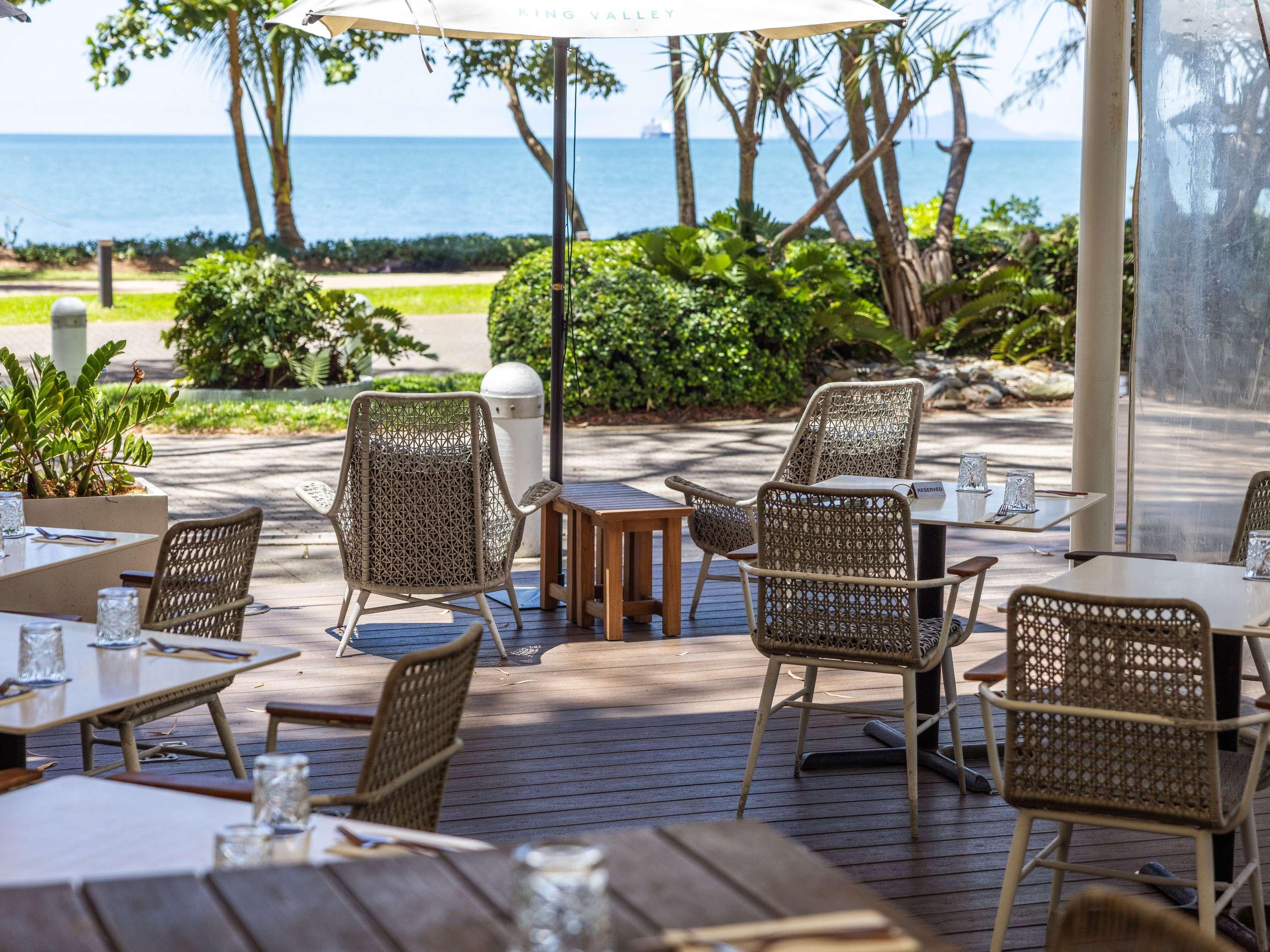 Peppers Beach Club & Spa Palm Cove by null