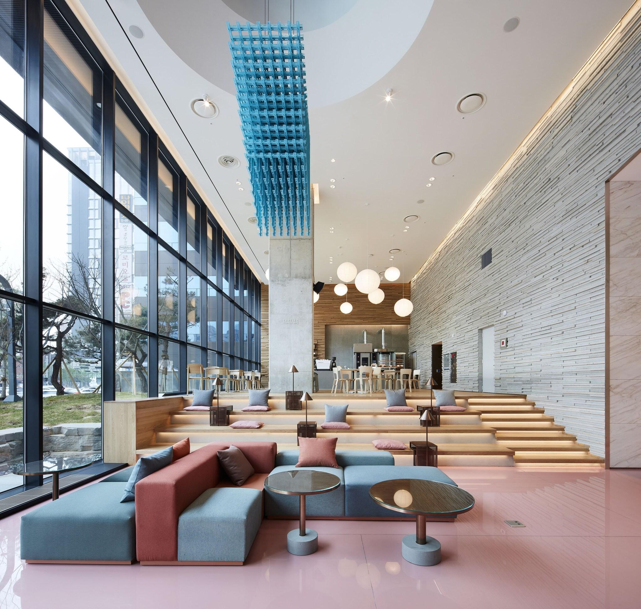 RYSE, Autograph Collection by null