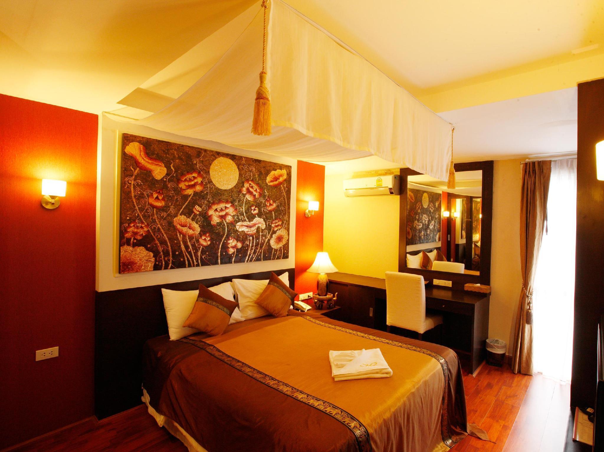 Mirth Sathorn Bangkok