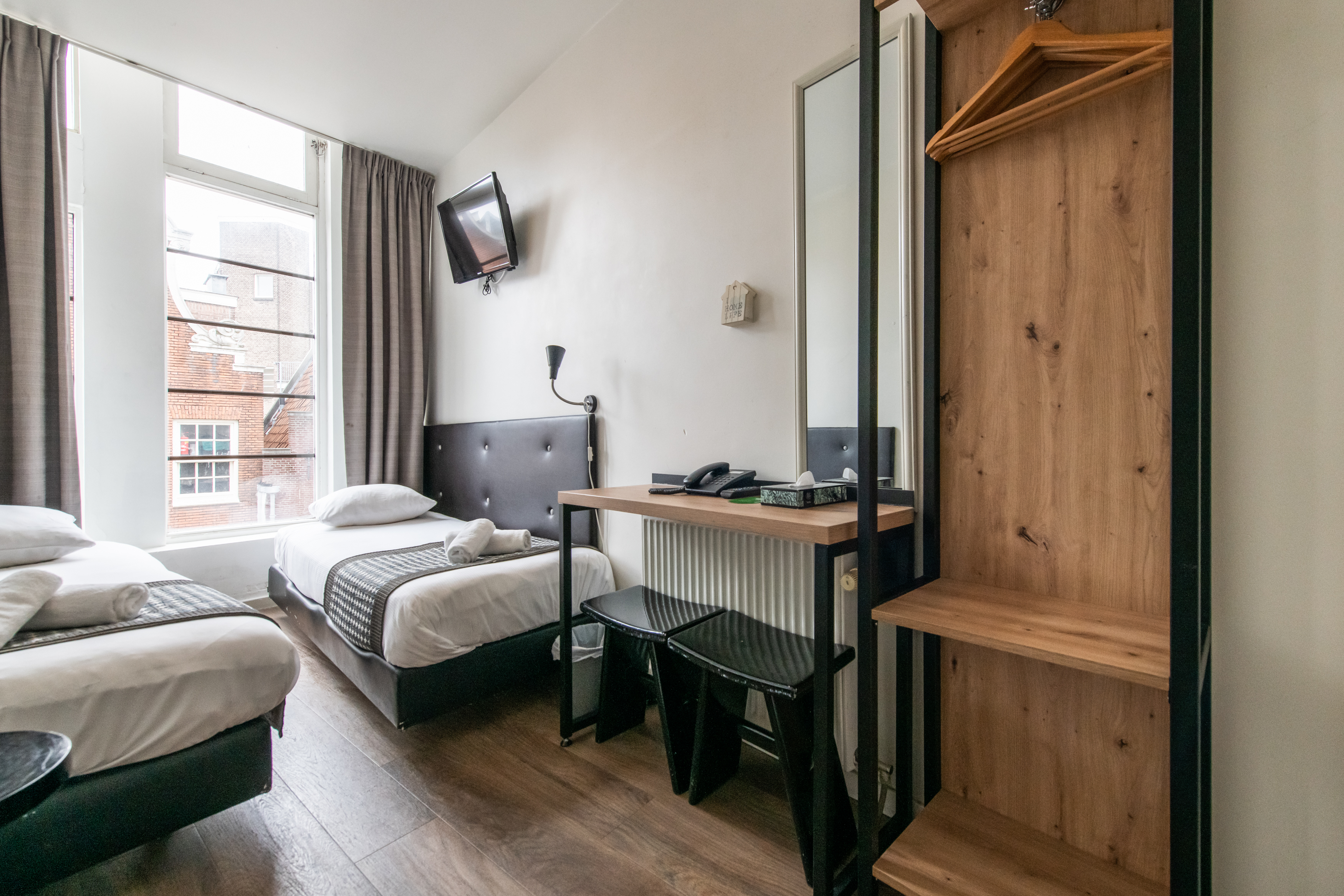 Acostar Hotel Room Type - Standard Twin Room
