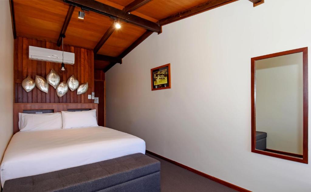 O'Reilly's Rainforest Retreat by null