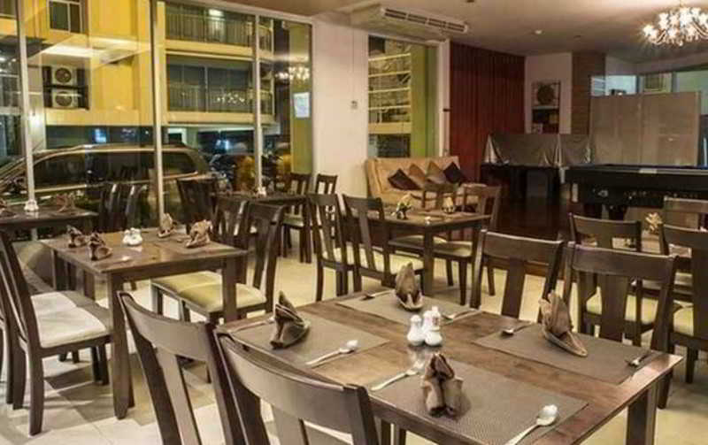 Golden Pearl Hotel