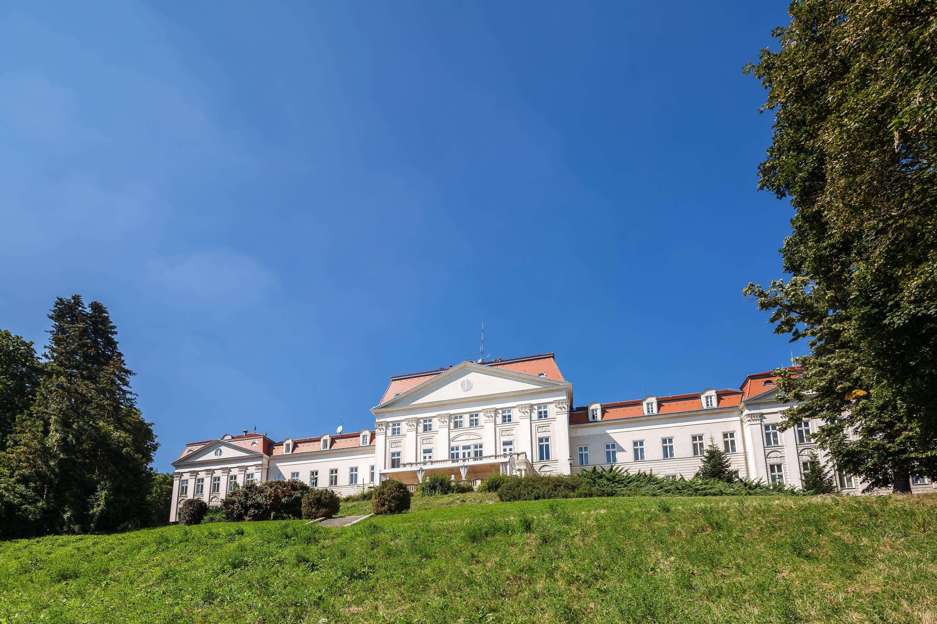 Austria Trend Hotel Schloss Wilhelminenberg by null