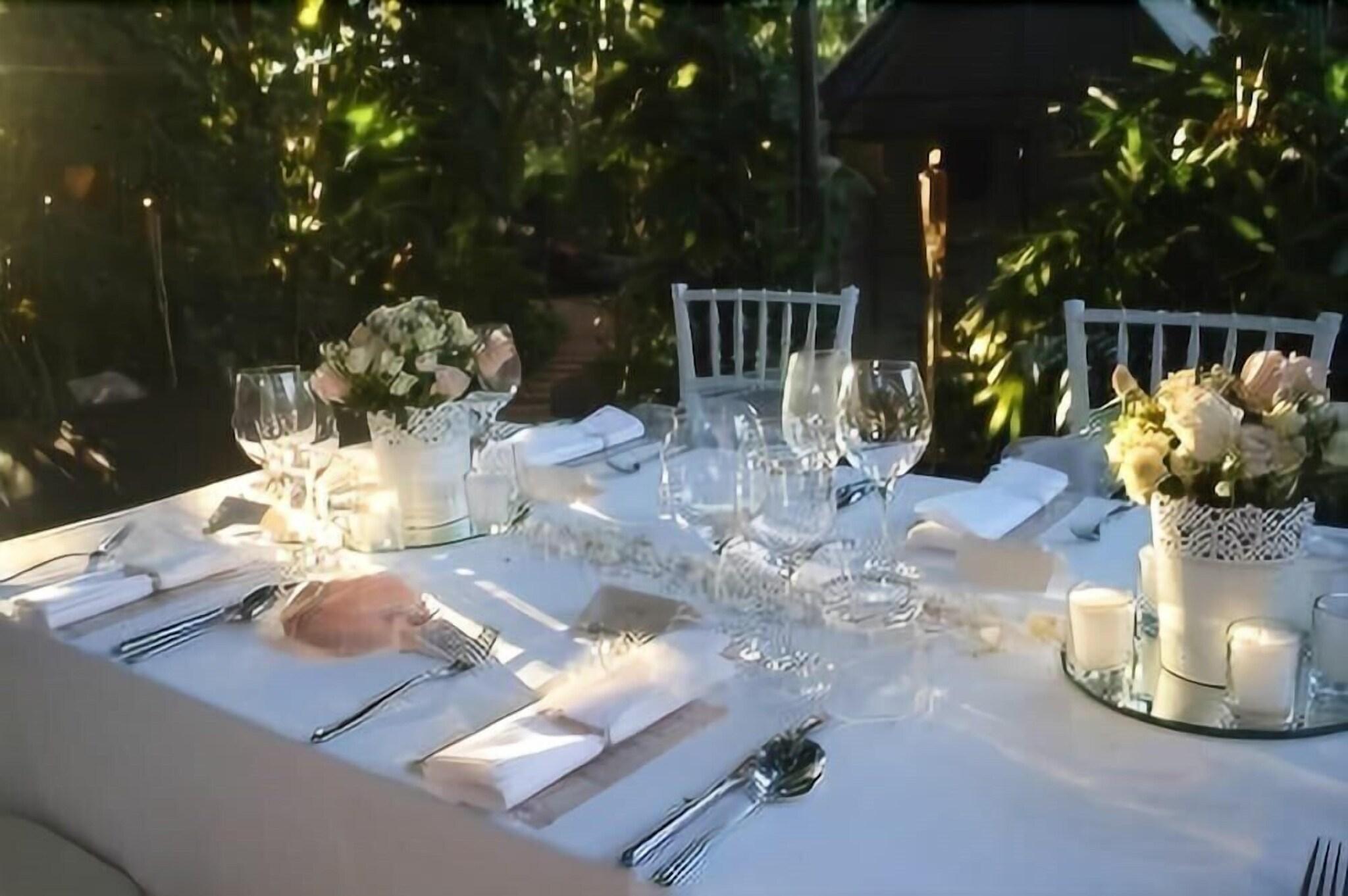 Pinctada McAlpine House by null