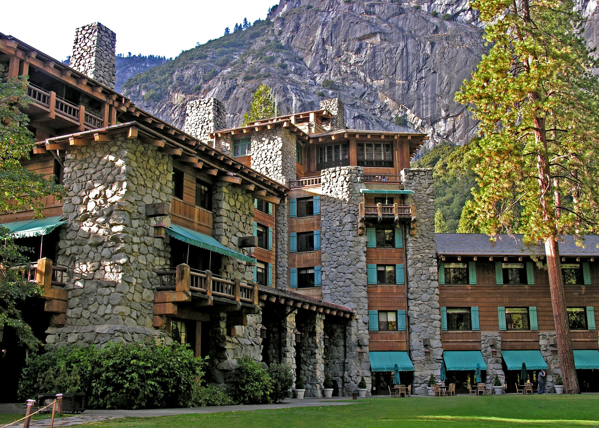 The Majestic Yosemite Hotel｜海外旅行のSTW