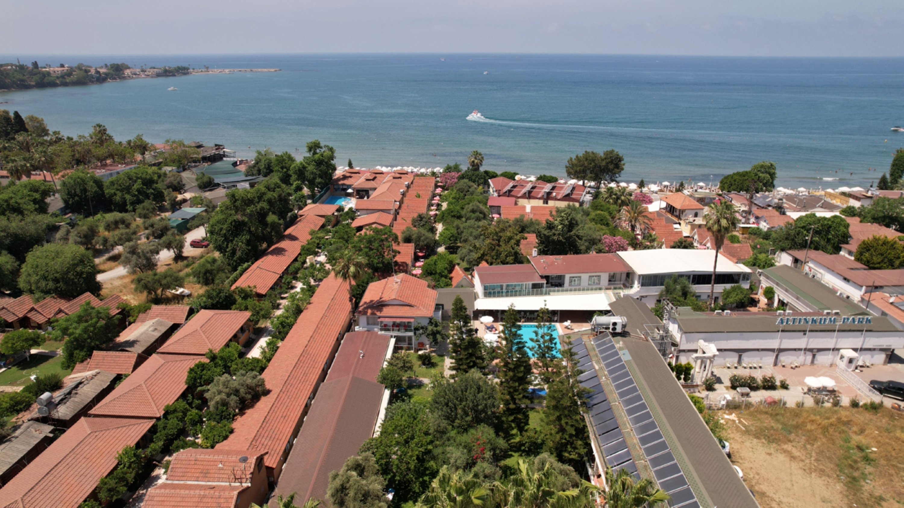 Nova Beach Hotel