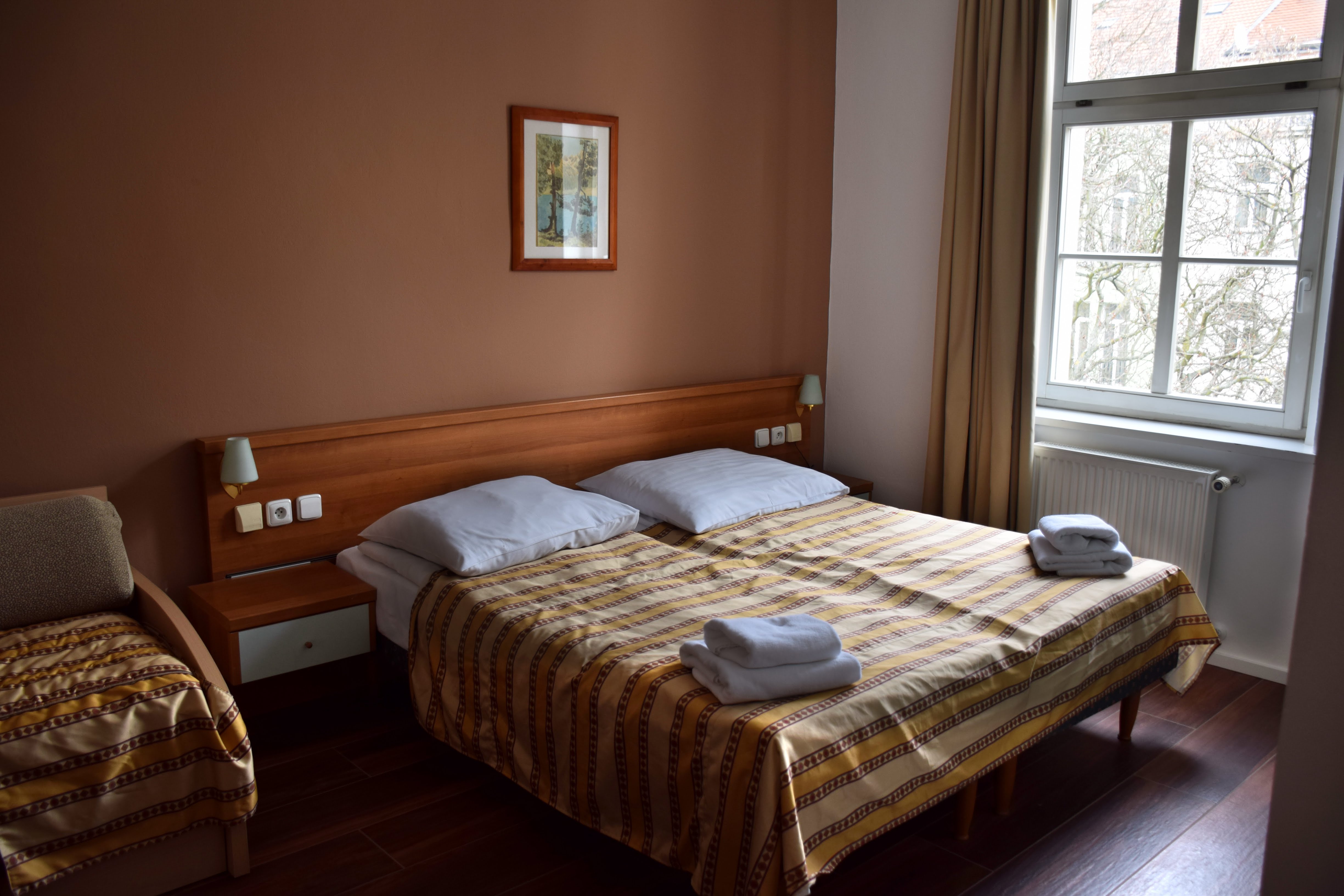 Habitación Doble (cama doble o 2 individuales)