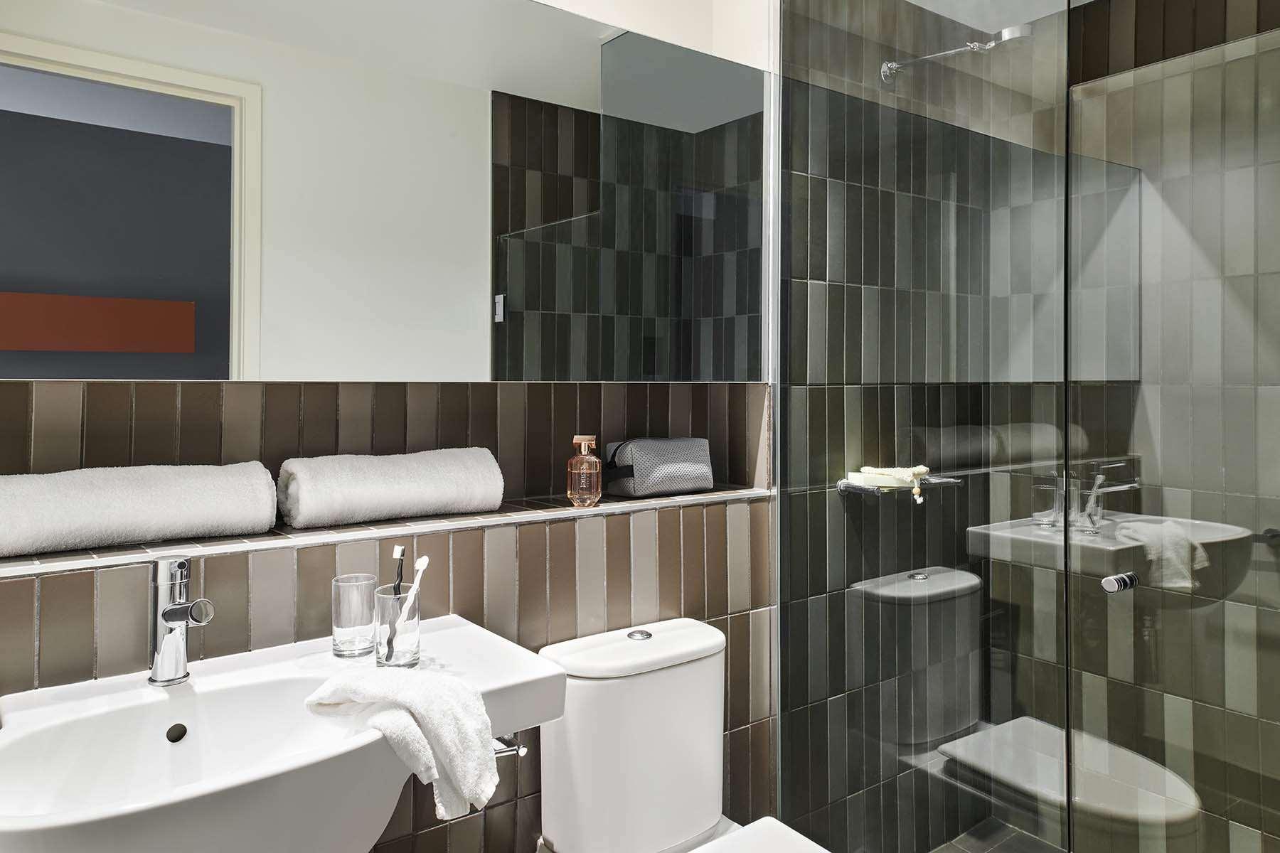 Dandenong Central Apartment Hotel