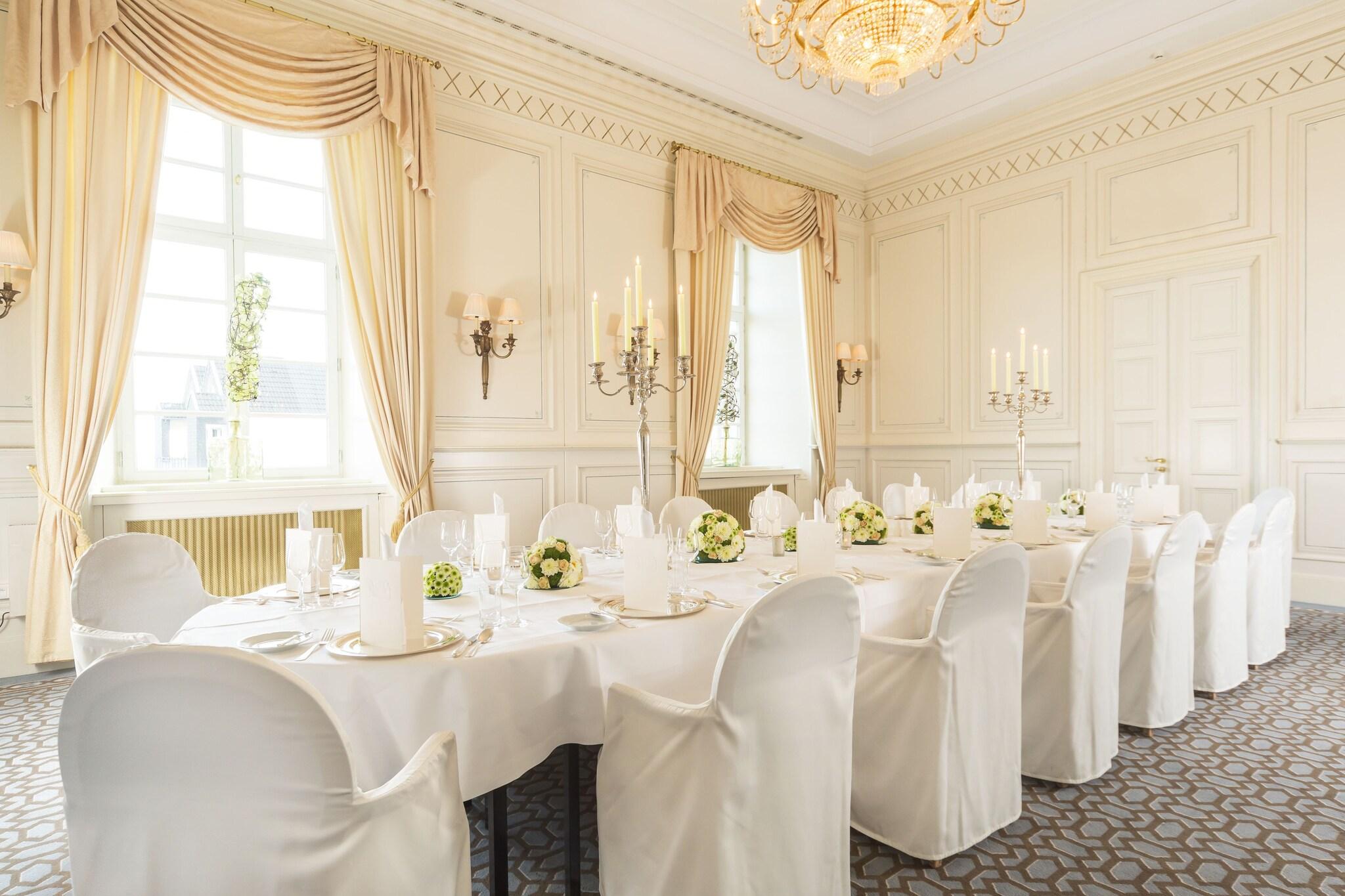 Althoff Grandhotel Schloss Bensberg by null