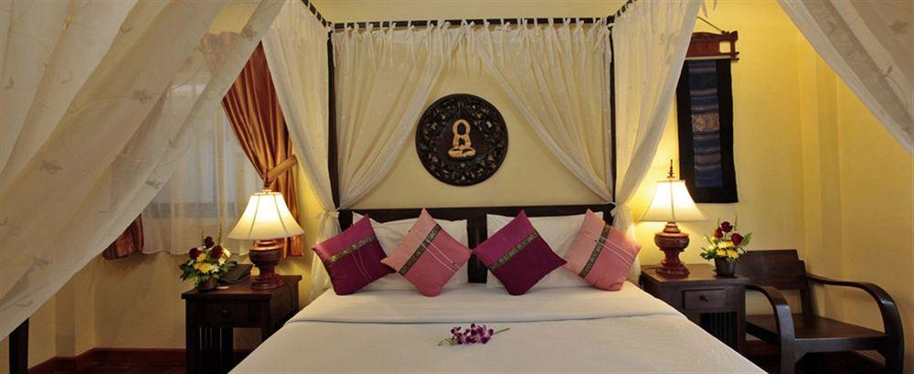 Coral Hotel Bangsaphan โรงแรมบางสะพานคอรัล by null