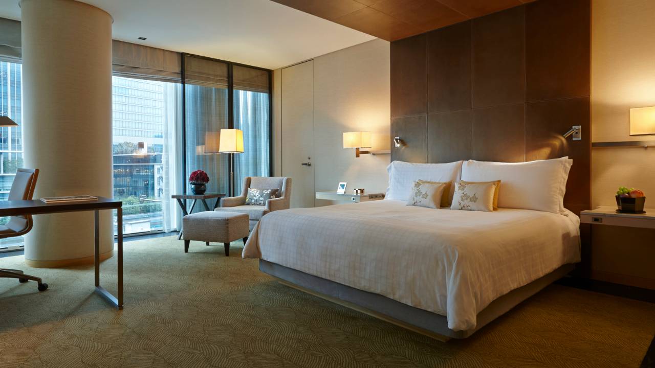 Four Seasons Hotel Tokyo At Marunouchi by Google