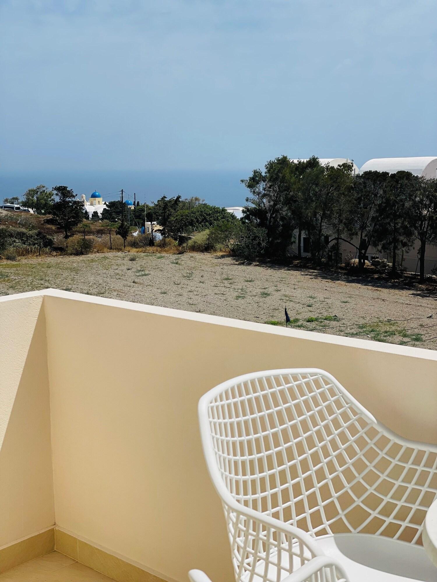 PETROS VILLA by null