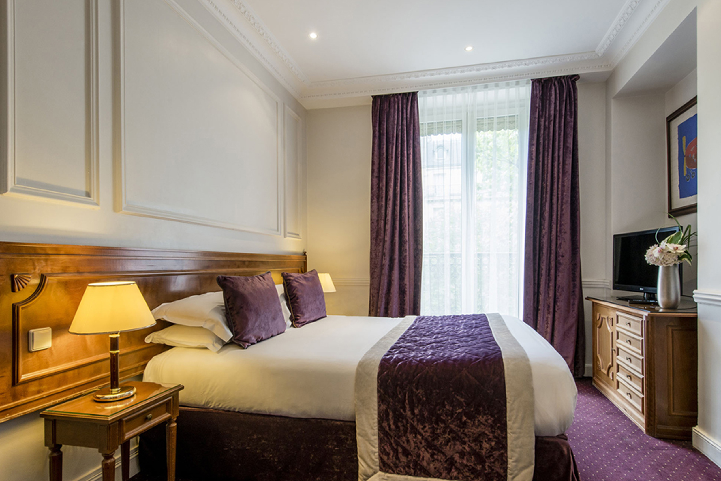 Waldorf Madeleine Hotel