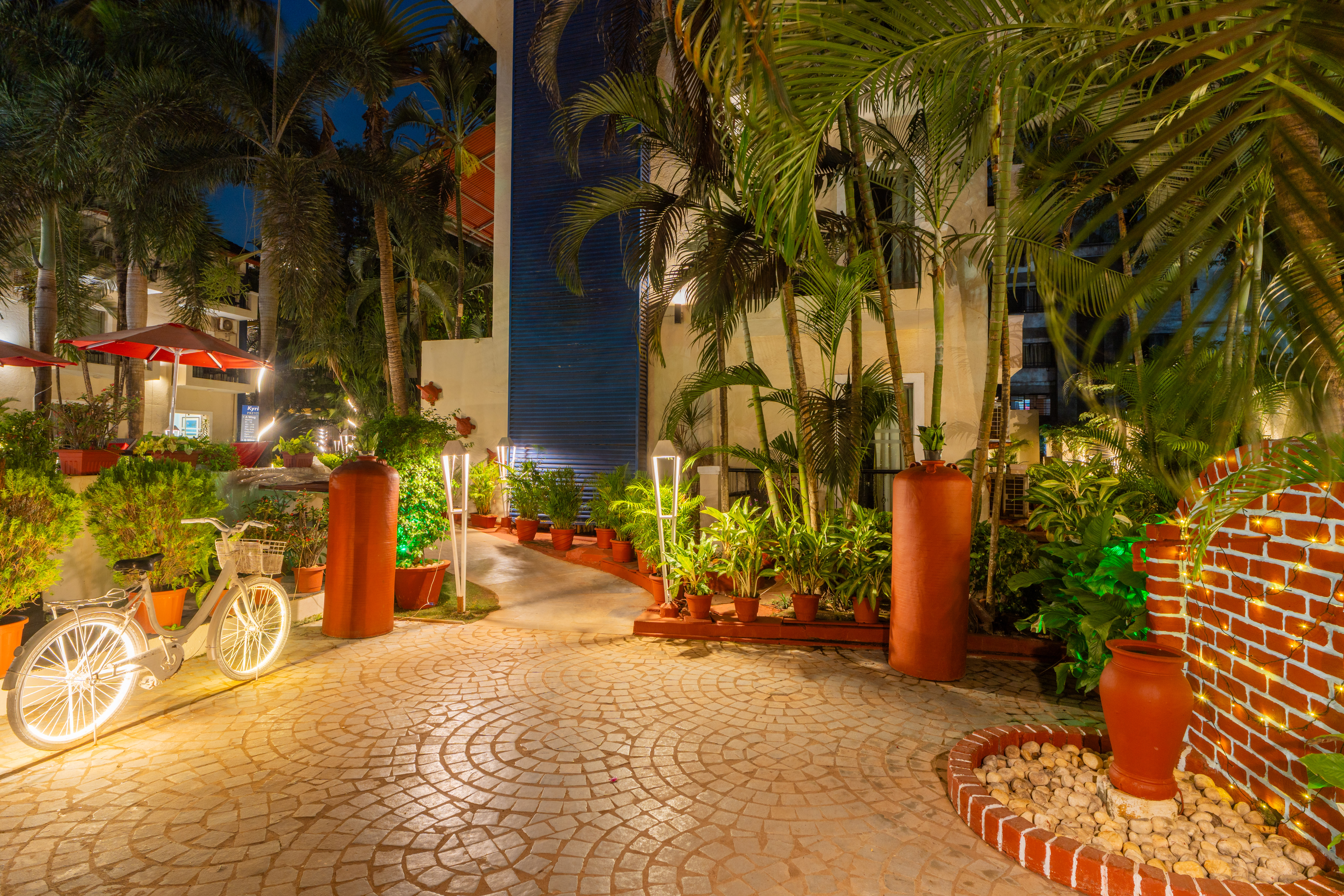 Kyriad Prestige Calangute Goa by OTHPL - Poză