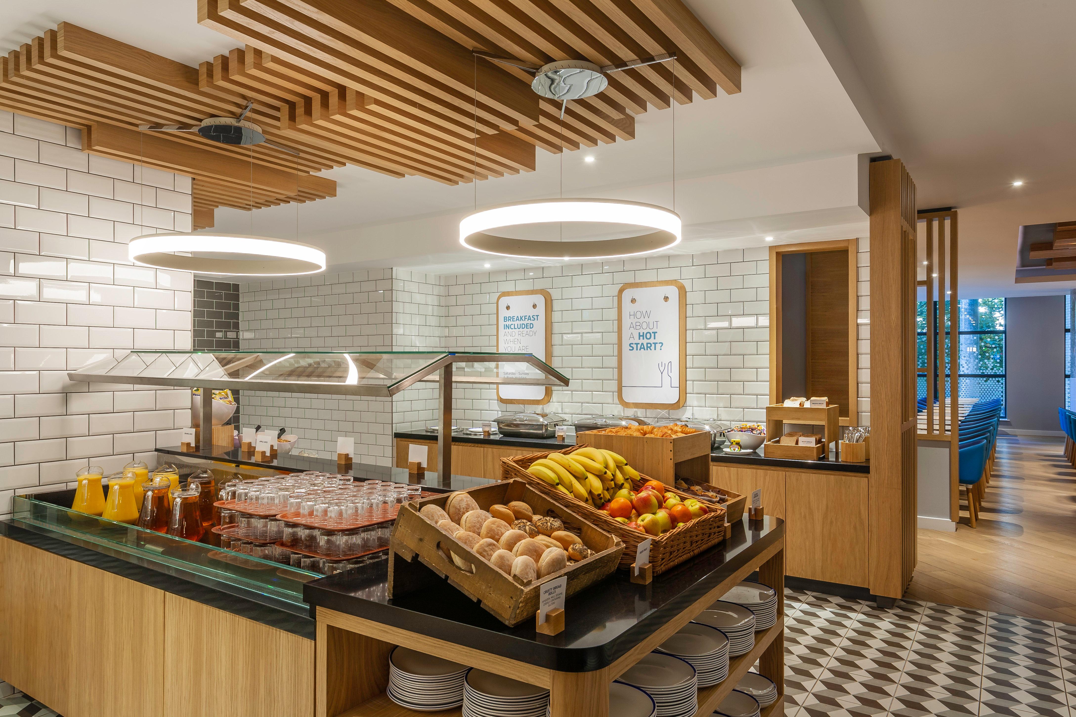 Holiday Inn Express Dublin Airport