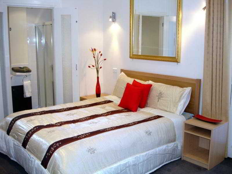 Sixty Two On Grey by null