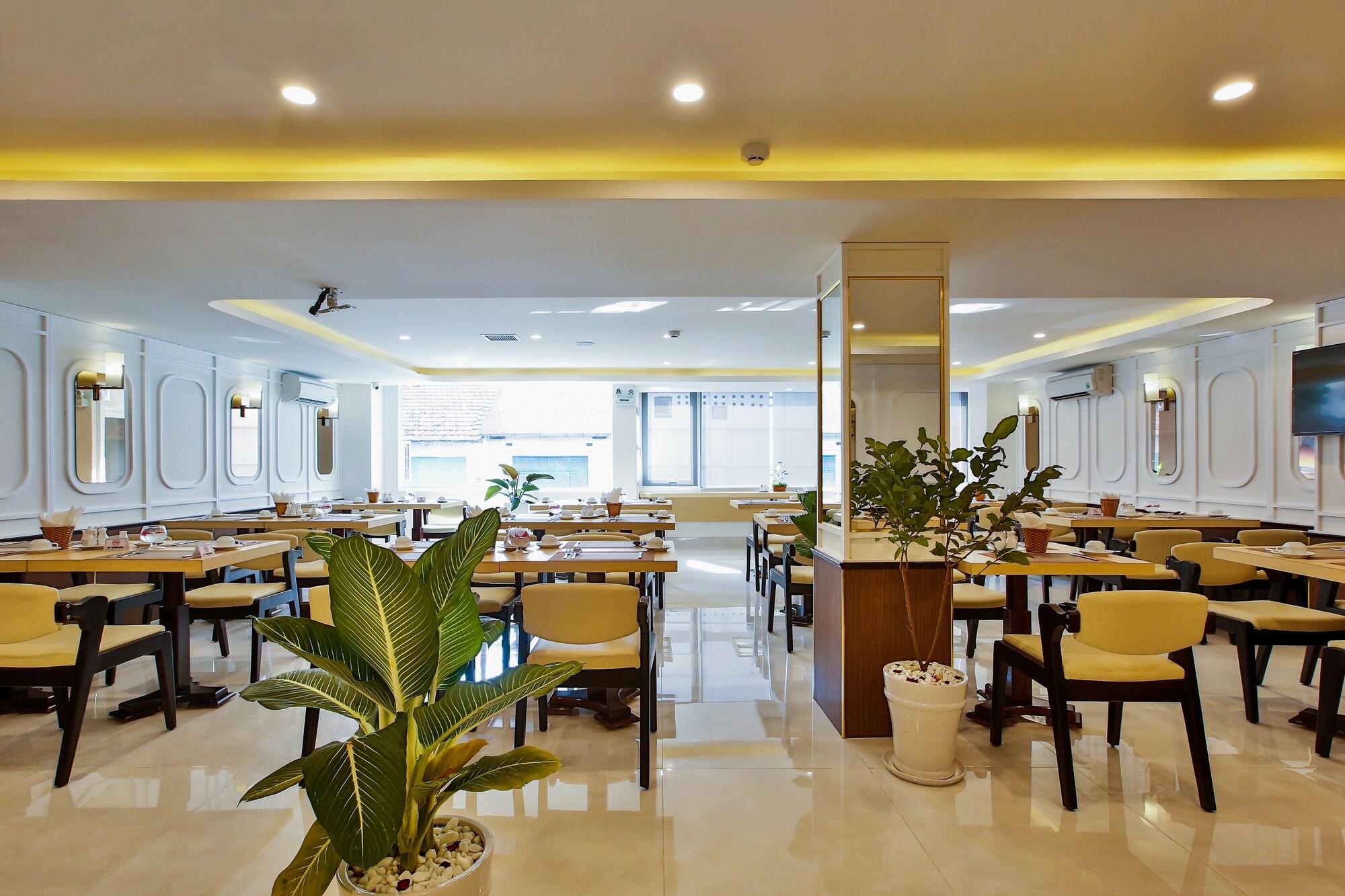 Aluna Hotel