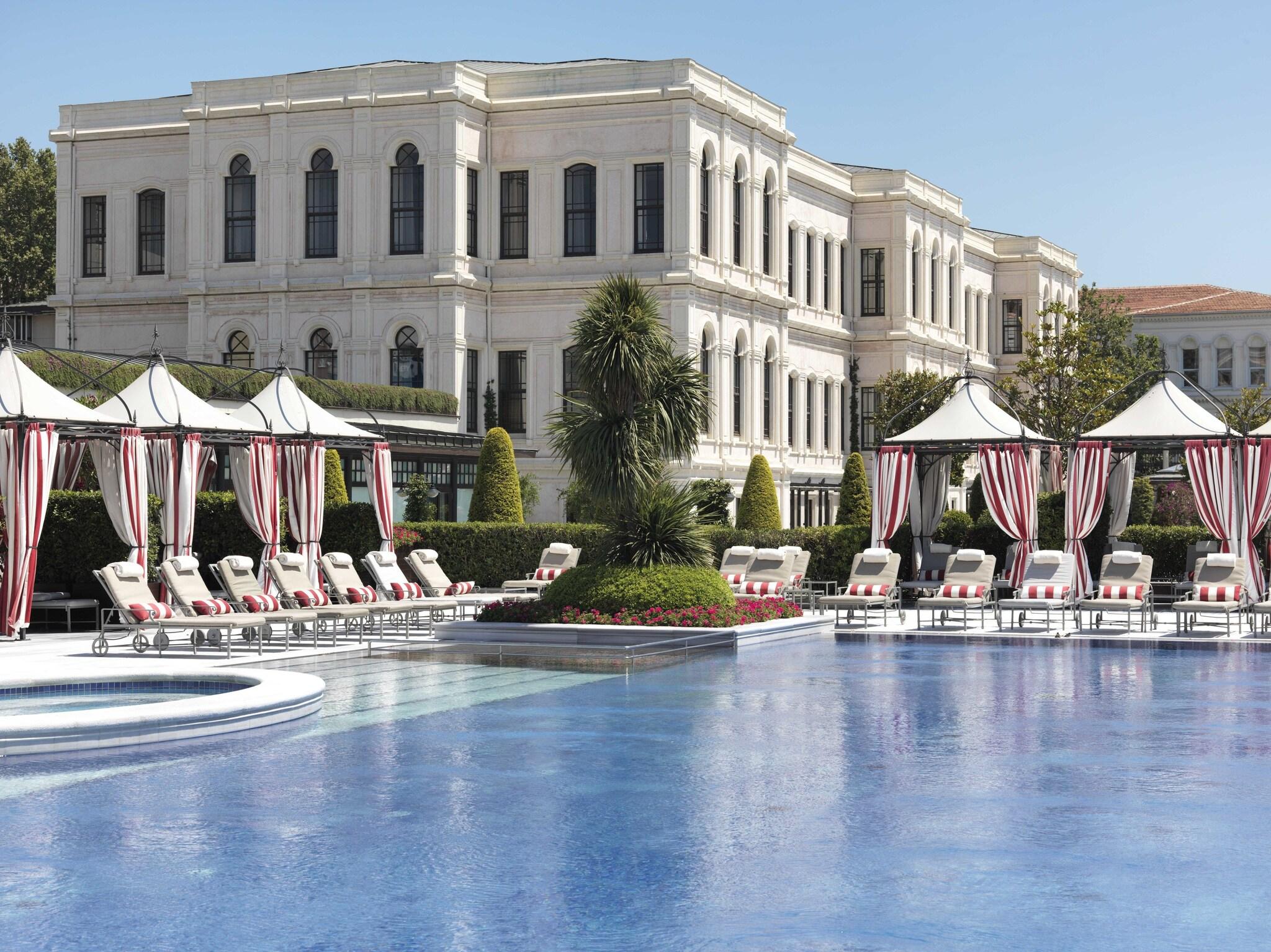 Four Seasons Hotel Istanbul At The Bosphorus by null