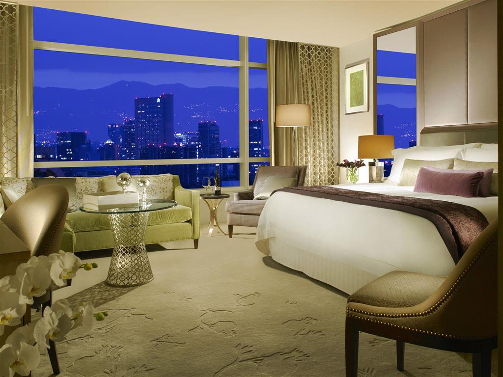 The St. Regis by null