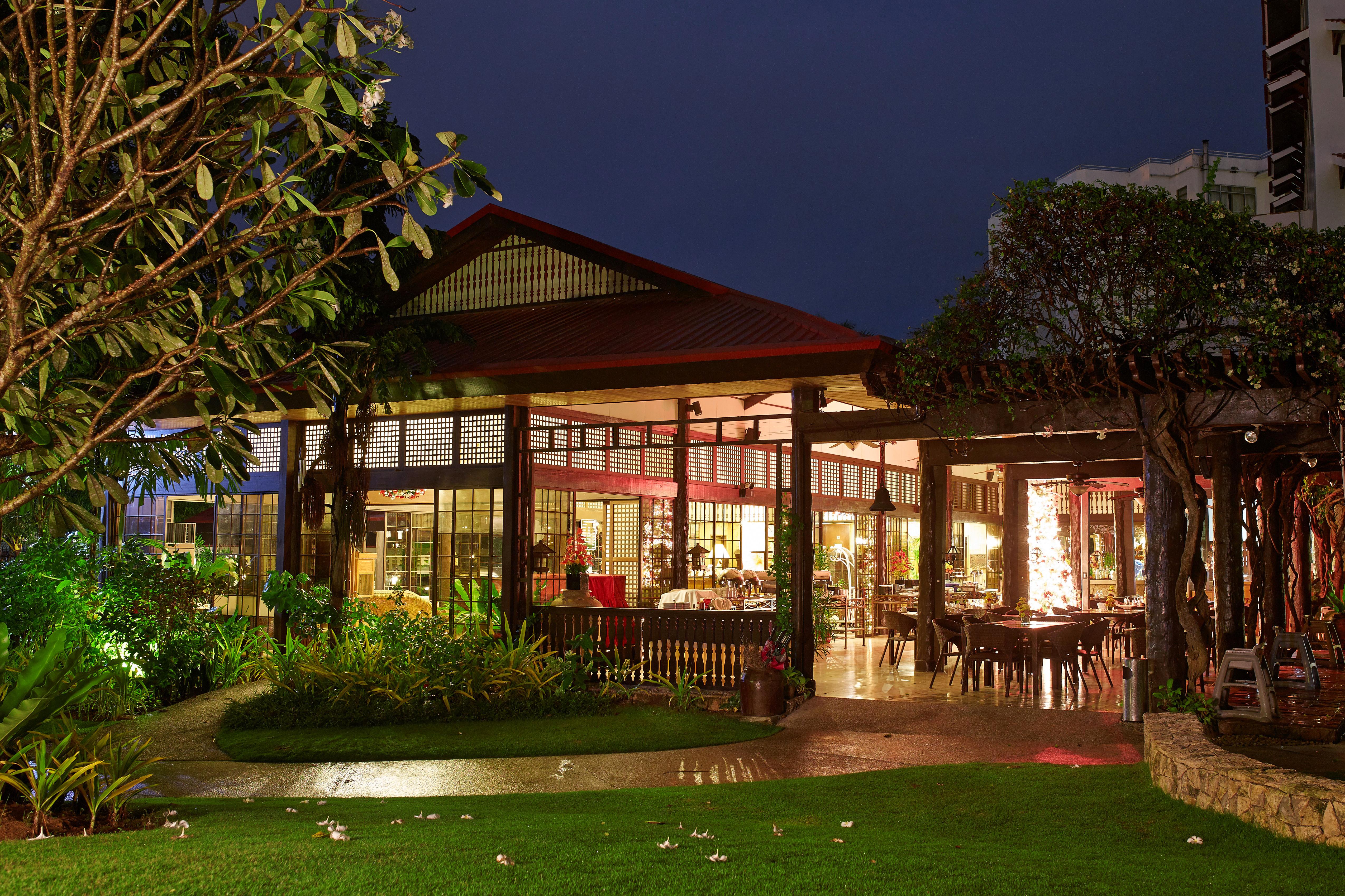 Cebu White Sands Resort & Spa