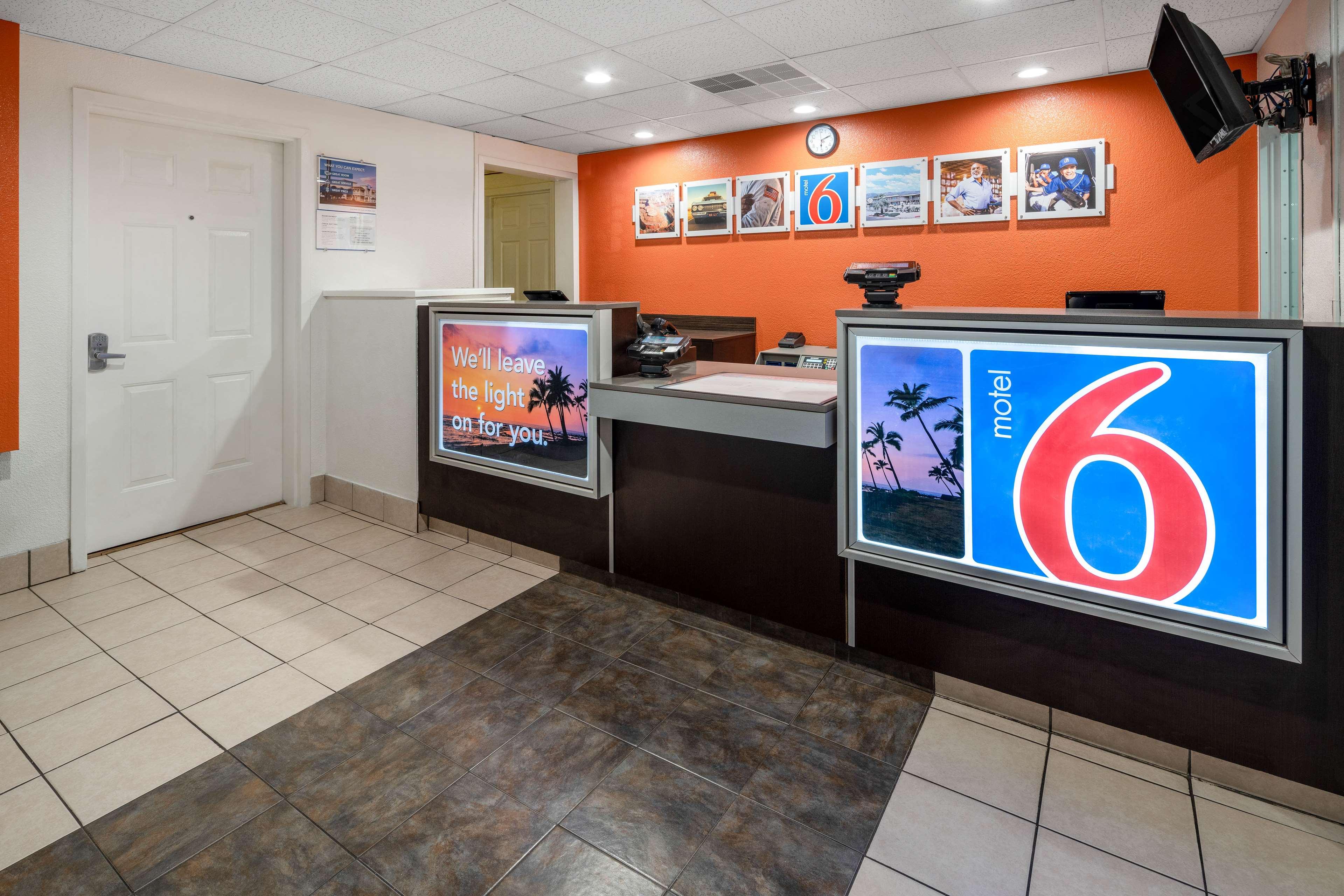 Motel 6 Ventura South