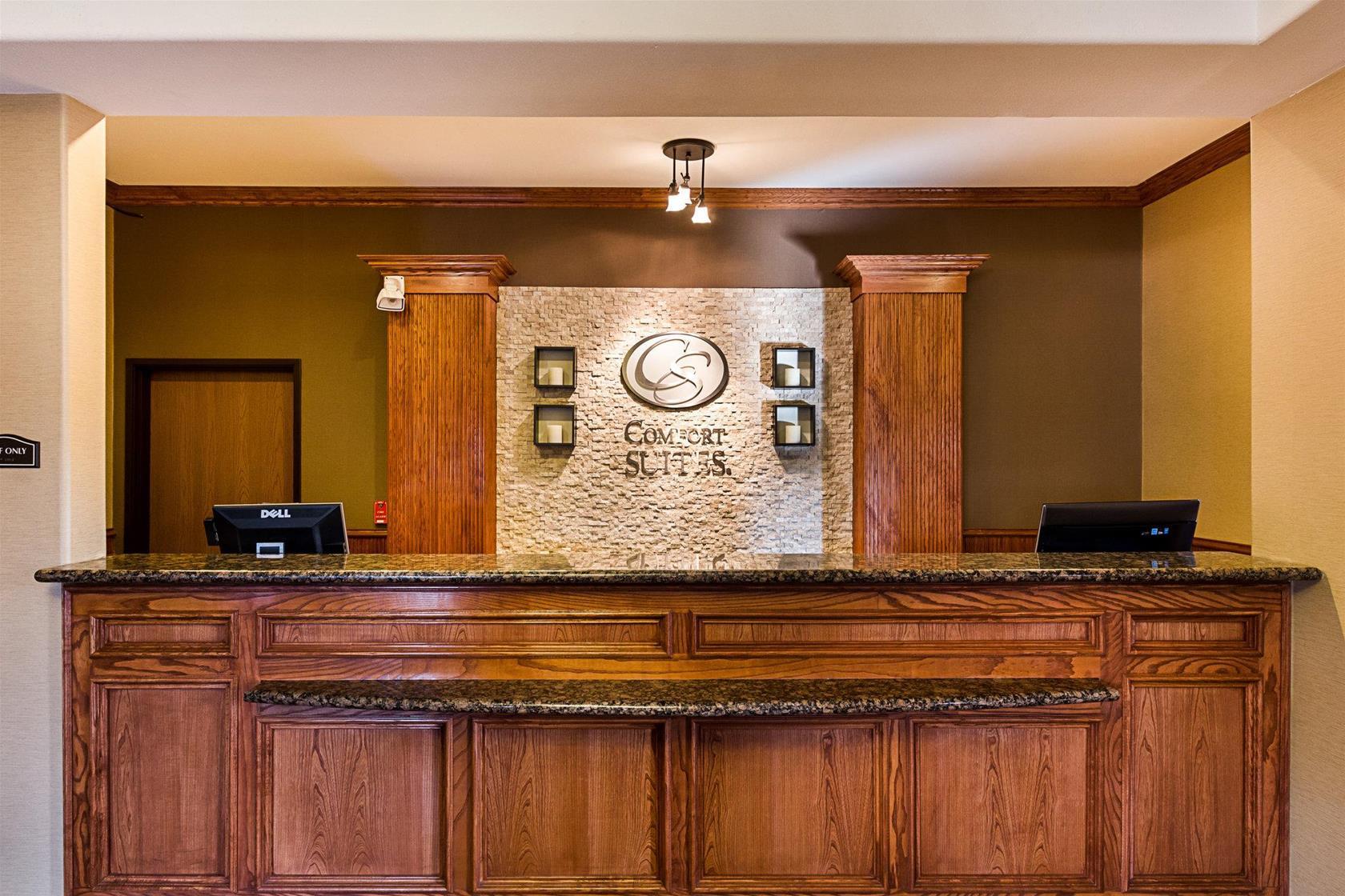 Comfort Suites At Plaza Mall