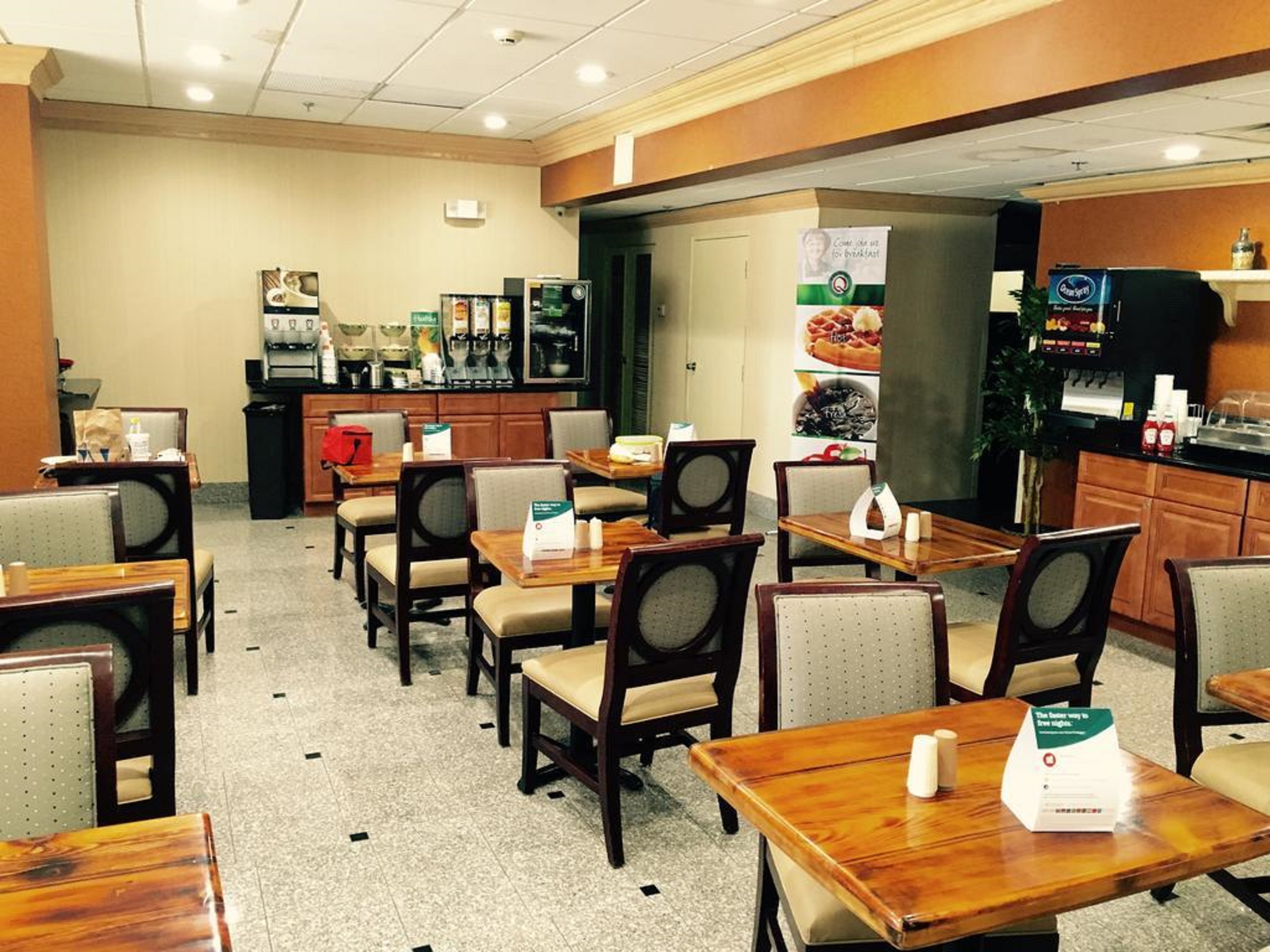 Quality Inn & Suites Cincinnati Downtown Area