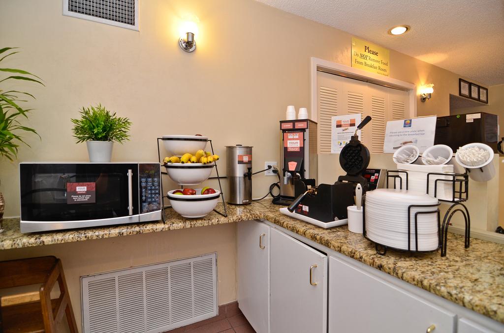 Quality Inn and Suites DFW South