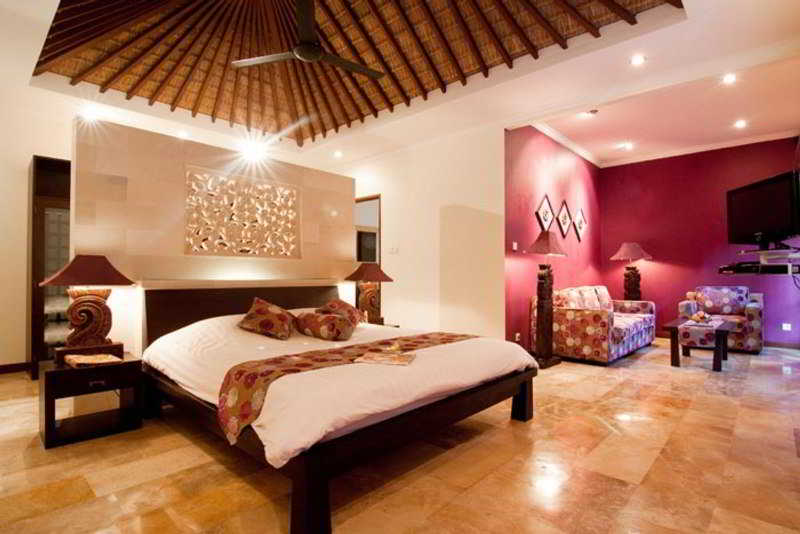 Ellora Villas